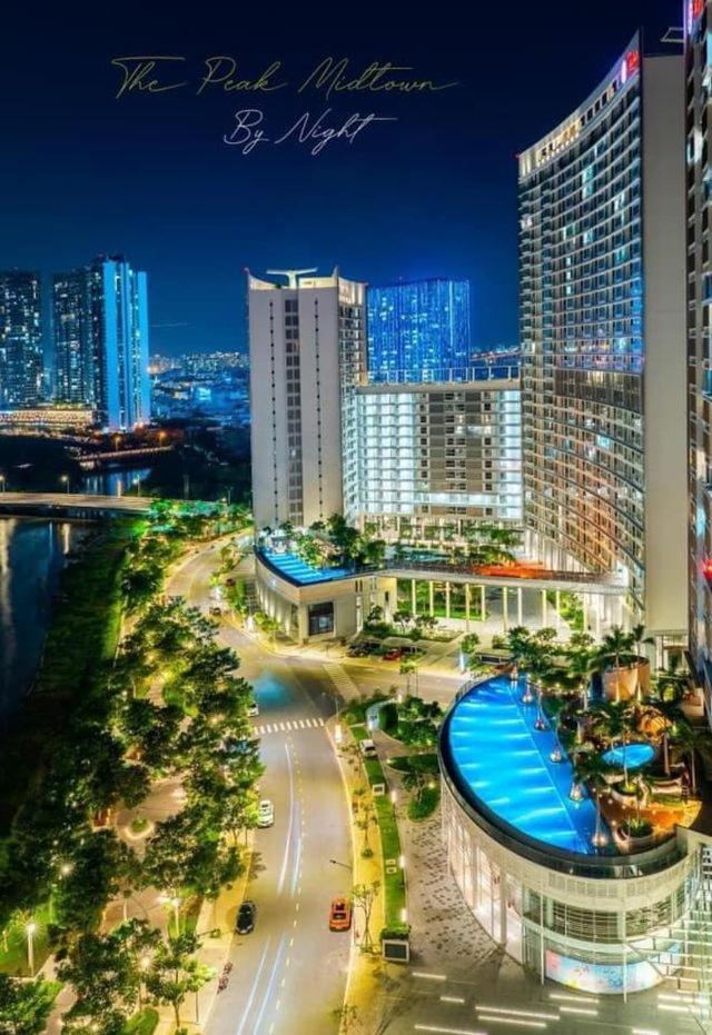 2 bedrooms Midtown M8 City view