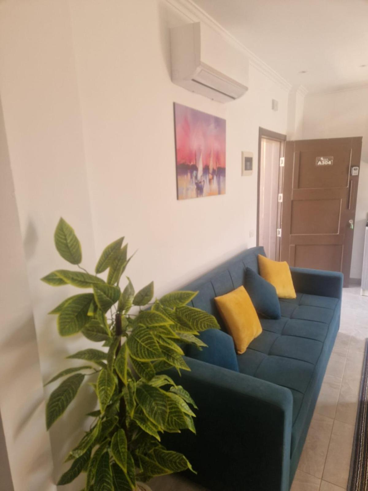 Aqua Blue Bay Beachfront 1 Bed Apt Near El Gouna view 5