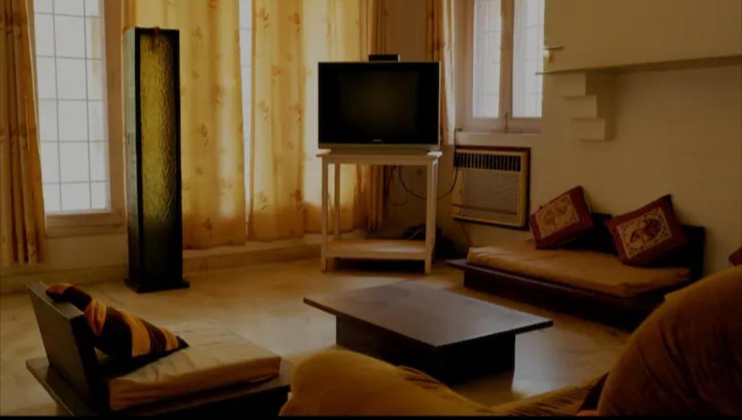 BnBBuddy 2 BHK Aravalli Hills view in Gurugram view 3