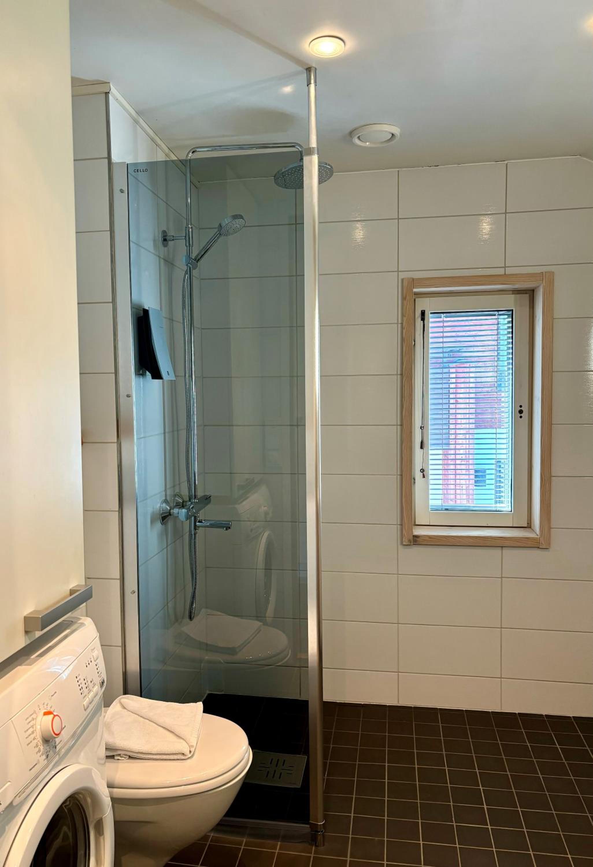 Levi Suites Unna Mànnu