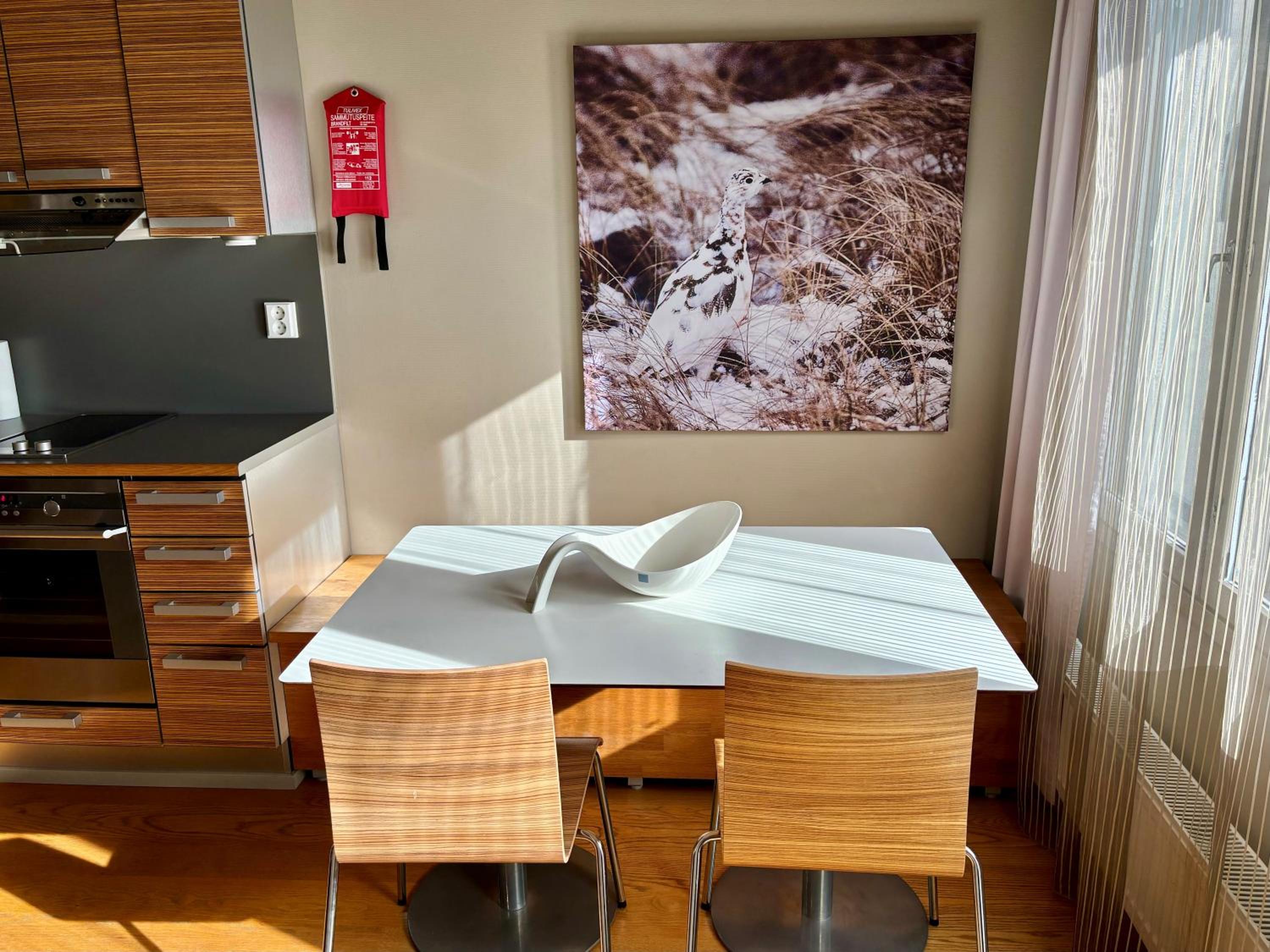 Levi Suites Unna Mànnu