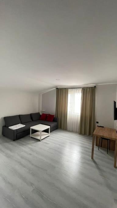 LYRA HOMES Geniş, Ferah, Denize Yakın