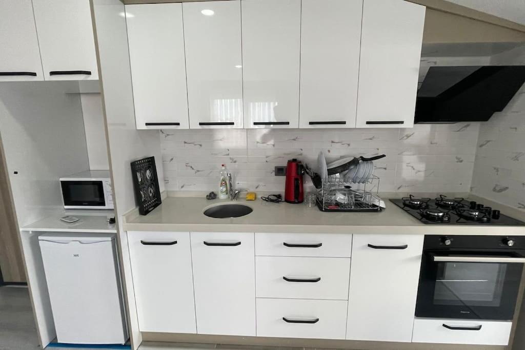 LYRA HOMES Geniş, Ferah, Denize Yakın