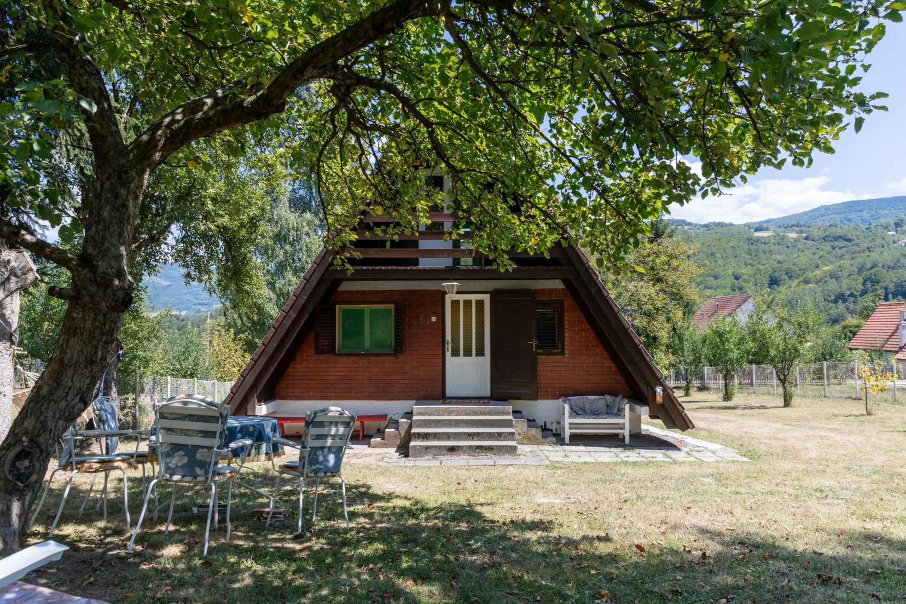 Pet-Friendly - Planinska Vikendica Međurečje