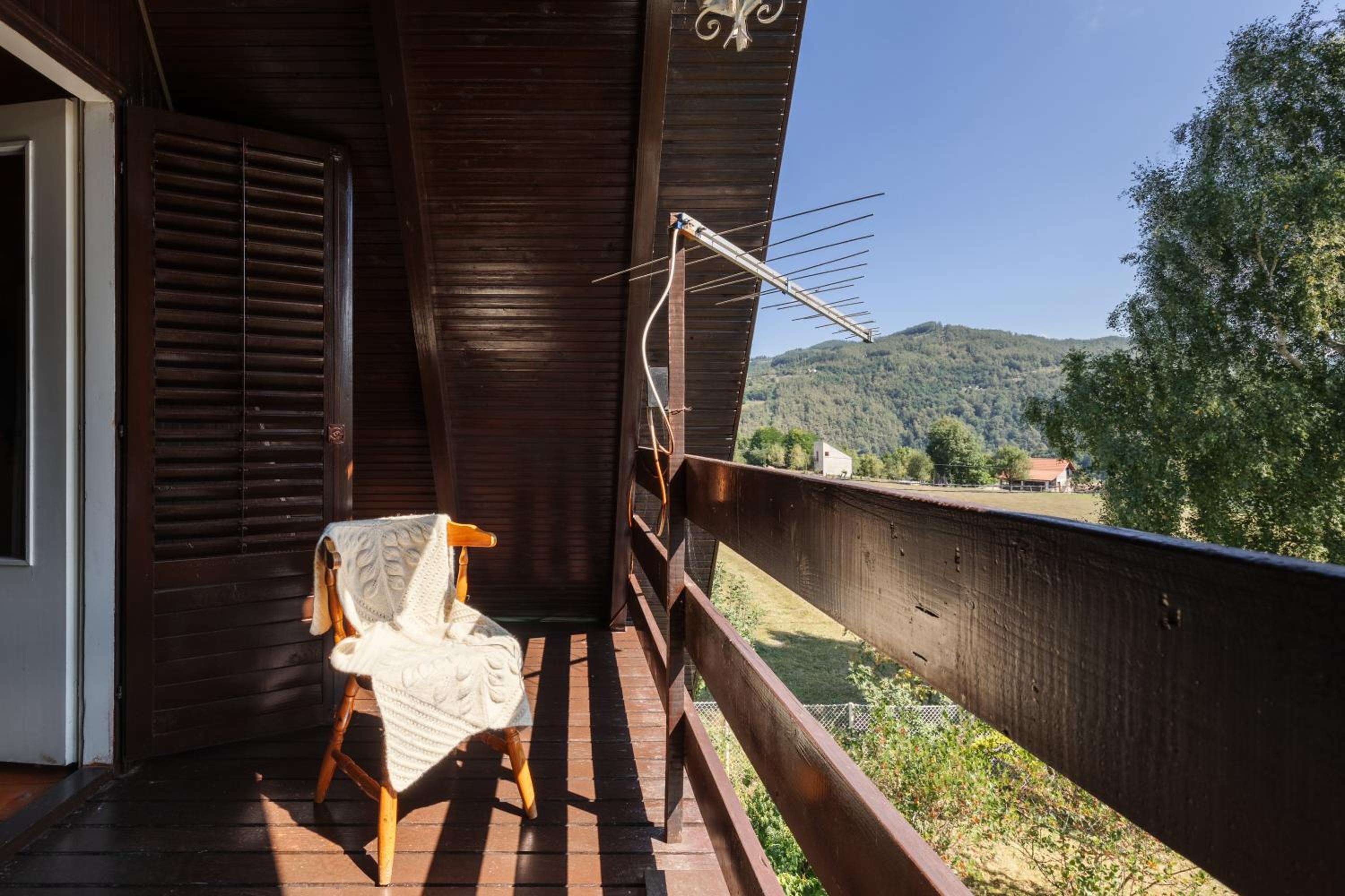 Pet-Friendly - Planinska Vikendica Međurečje
