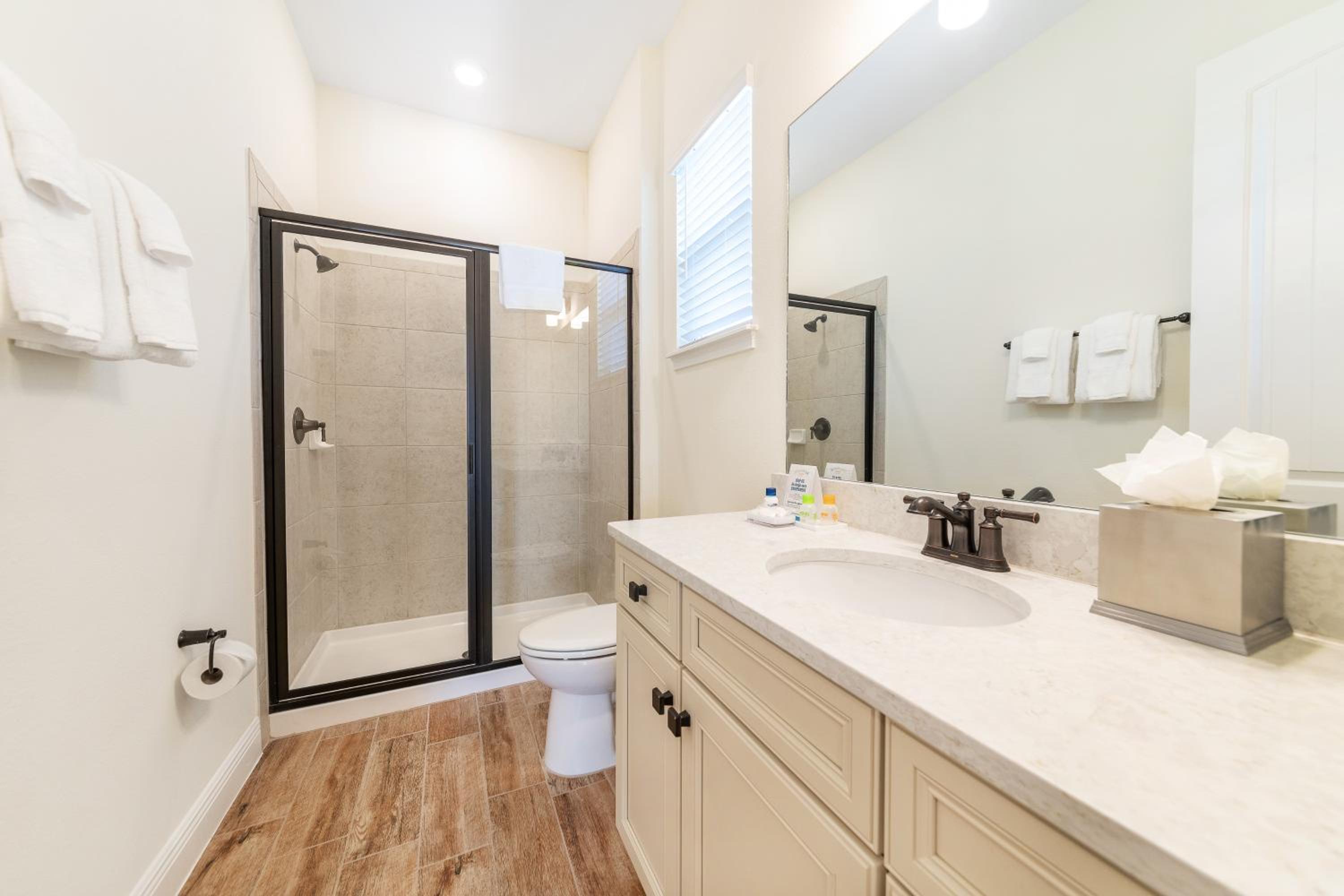 Sunset Cottage Near Disney With Margaritaville Resort & Island H2O Access - 8065Ls