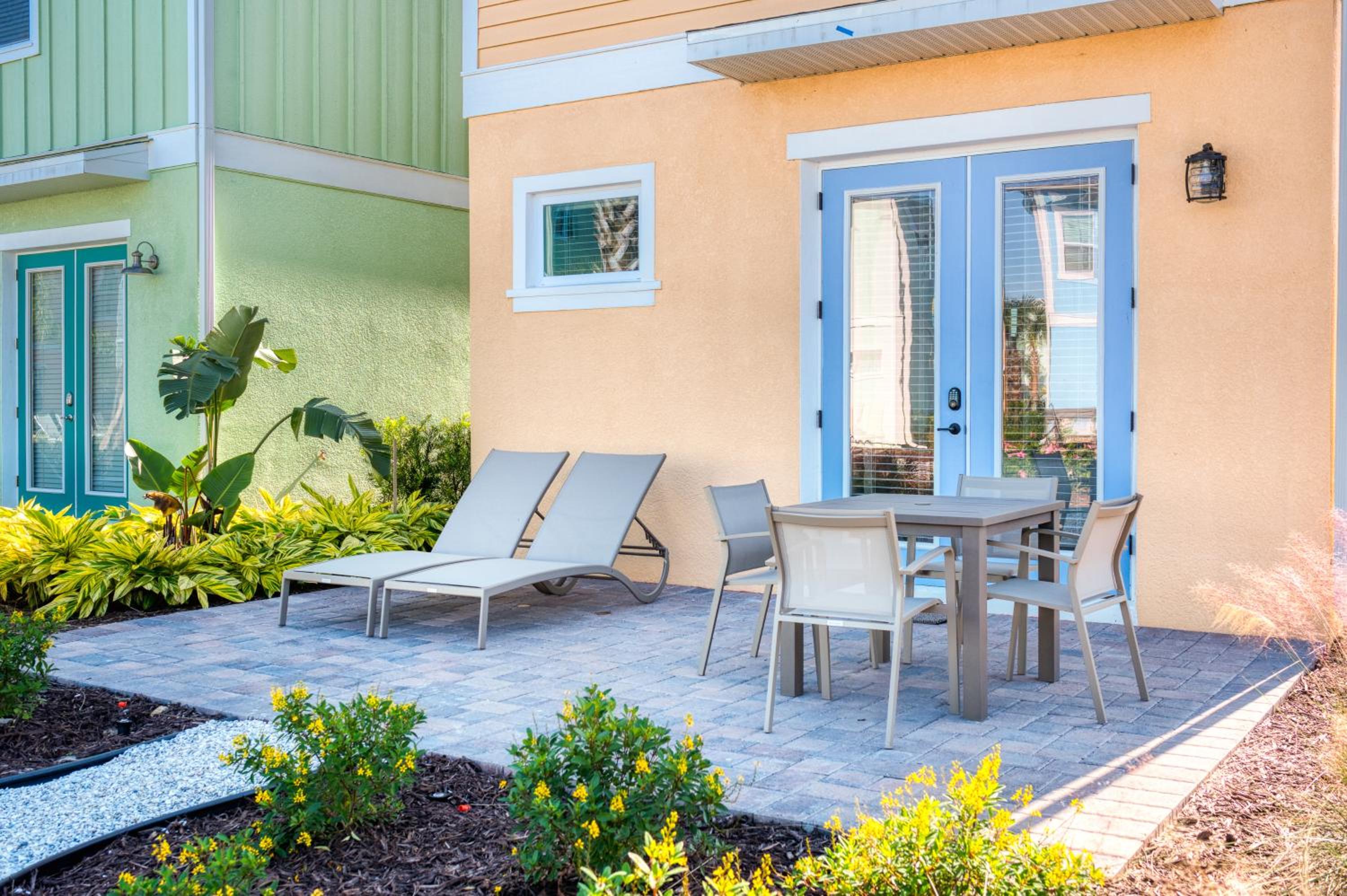 Sunset Cottage Near Disney With Margaritaville Resort & Island H2O Access - 8065Ls