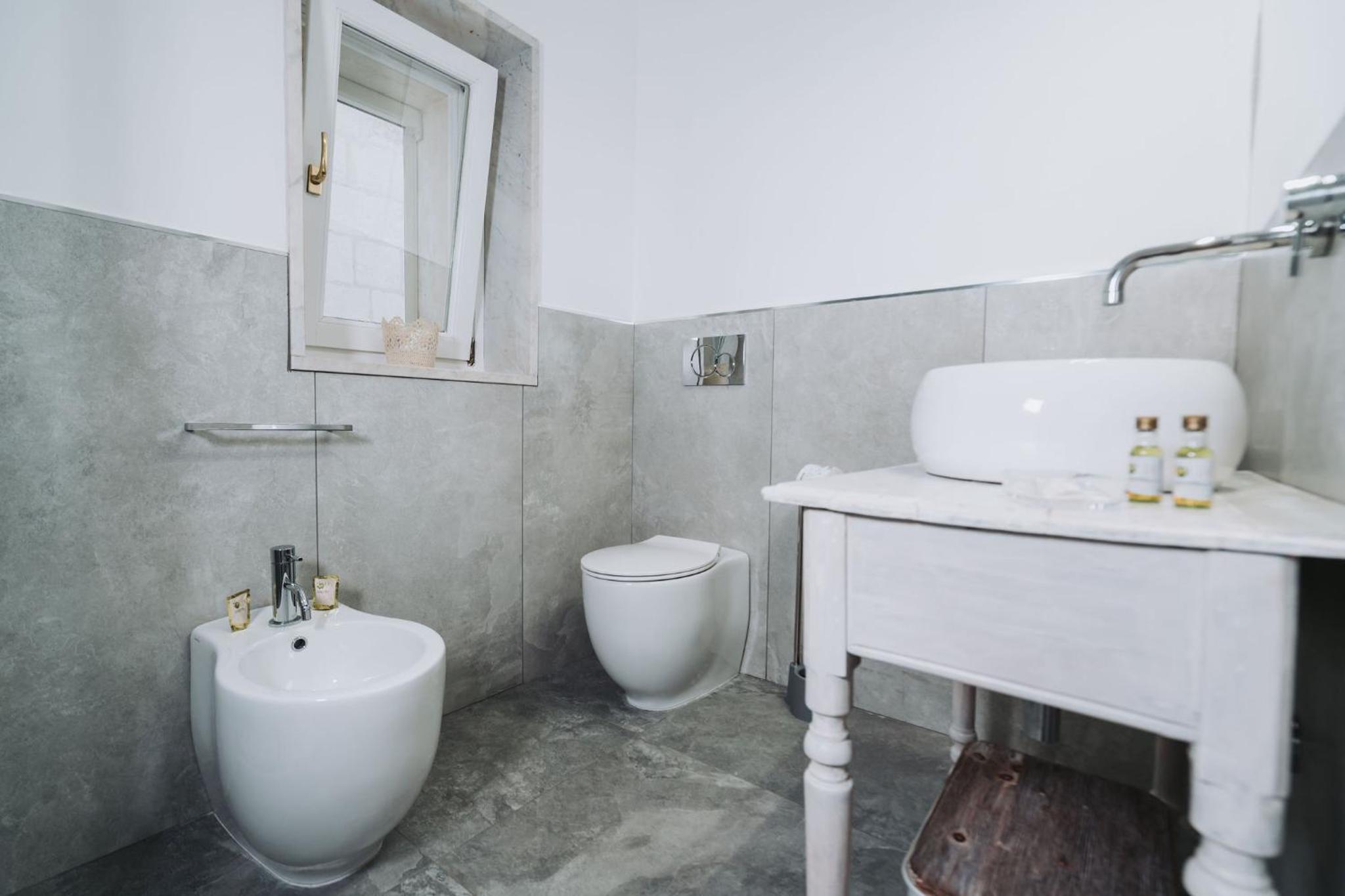 La Casa di Ele en Matera — bathroom