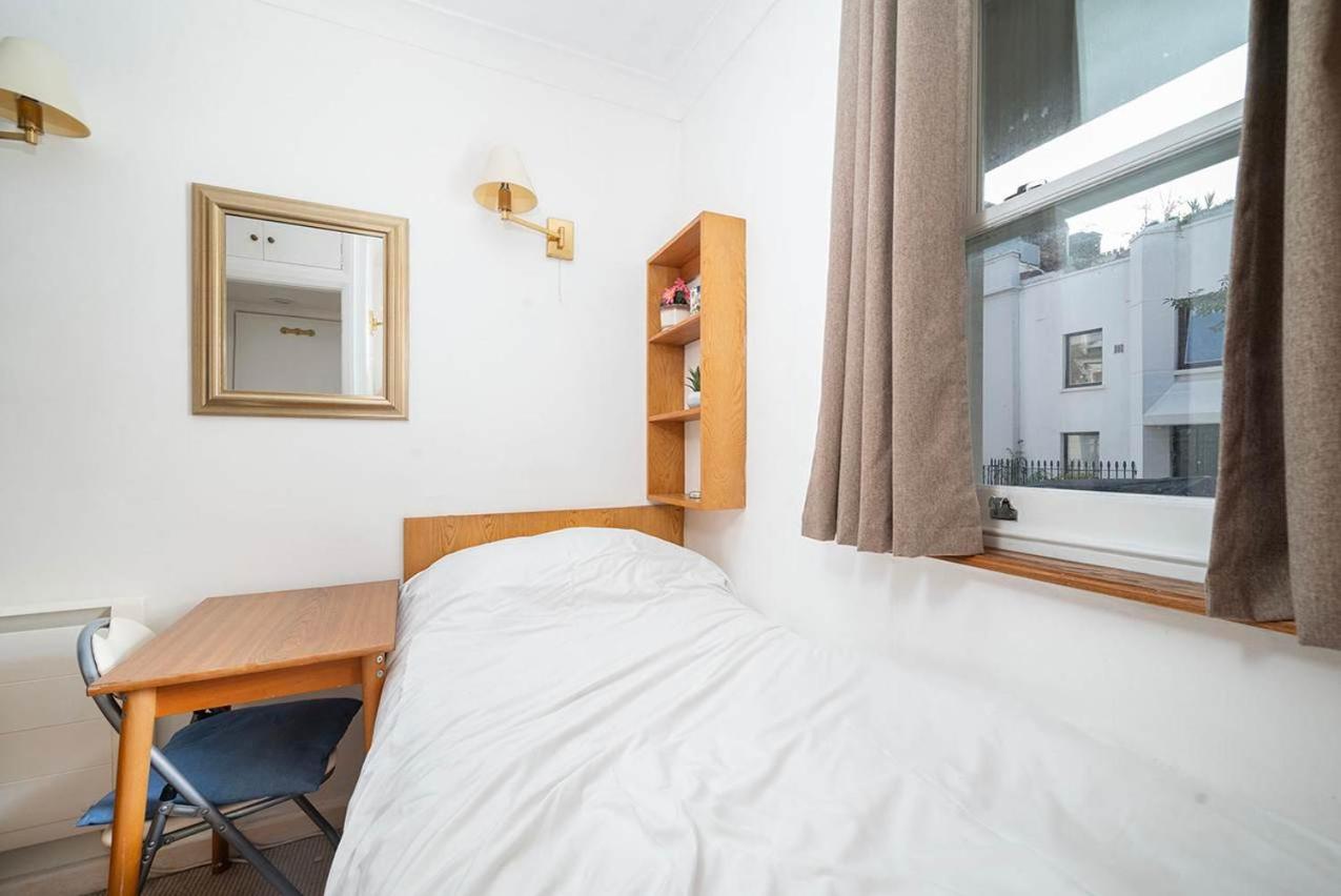 Compact apartment in central London