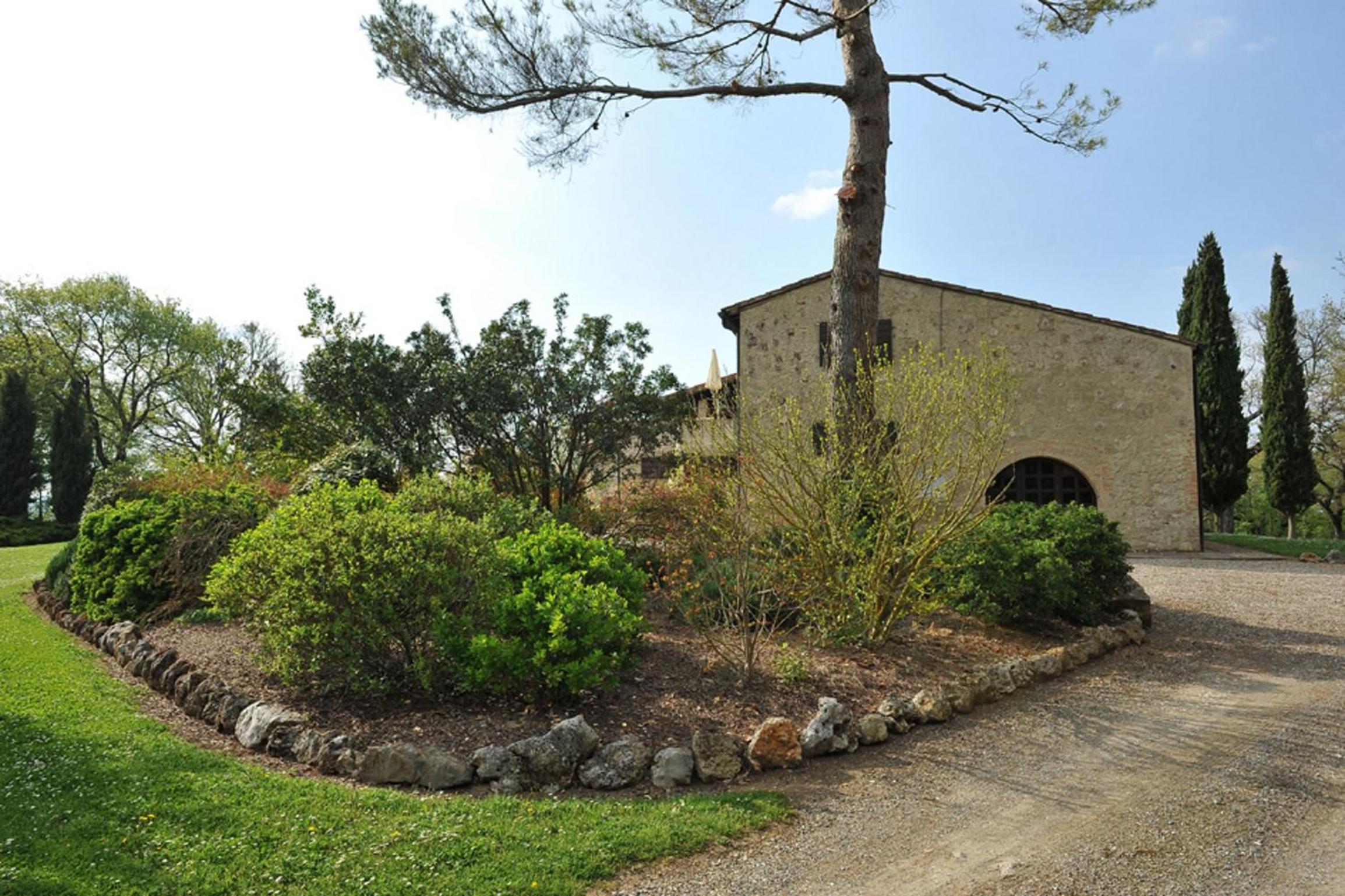 Fattoria Agriturismo Nerbona