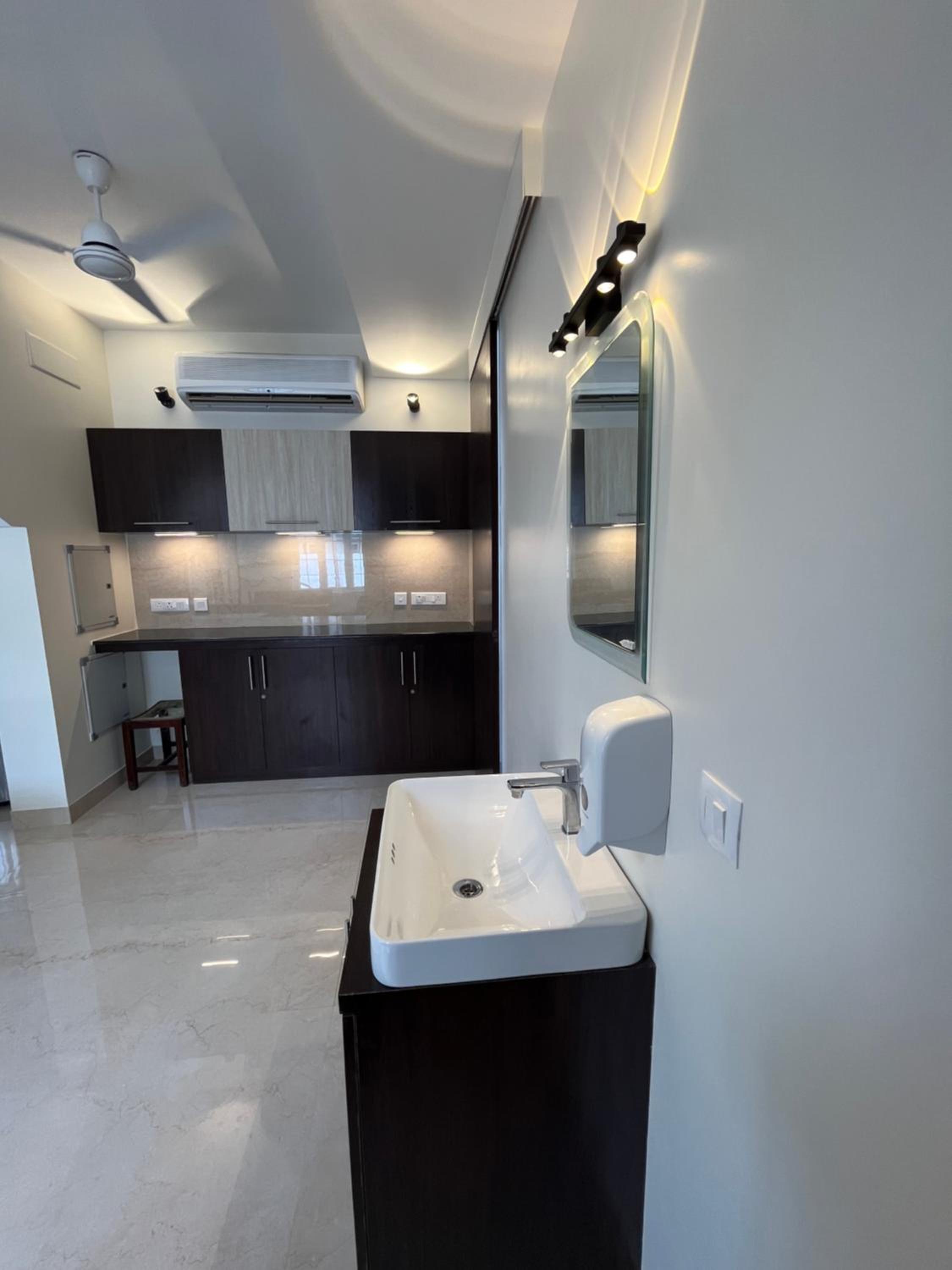 ecrlondonvilla