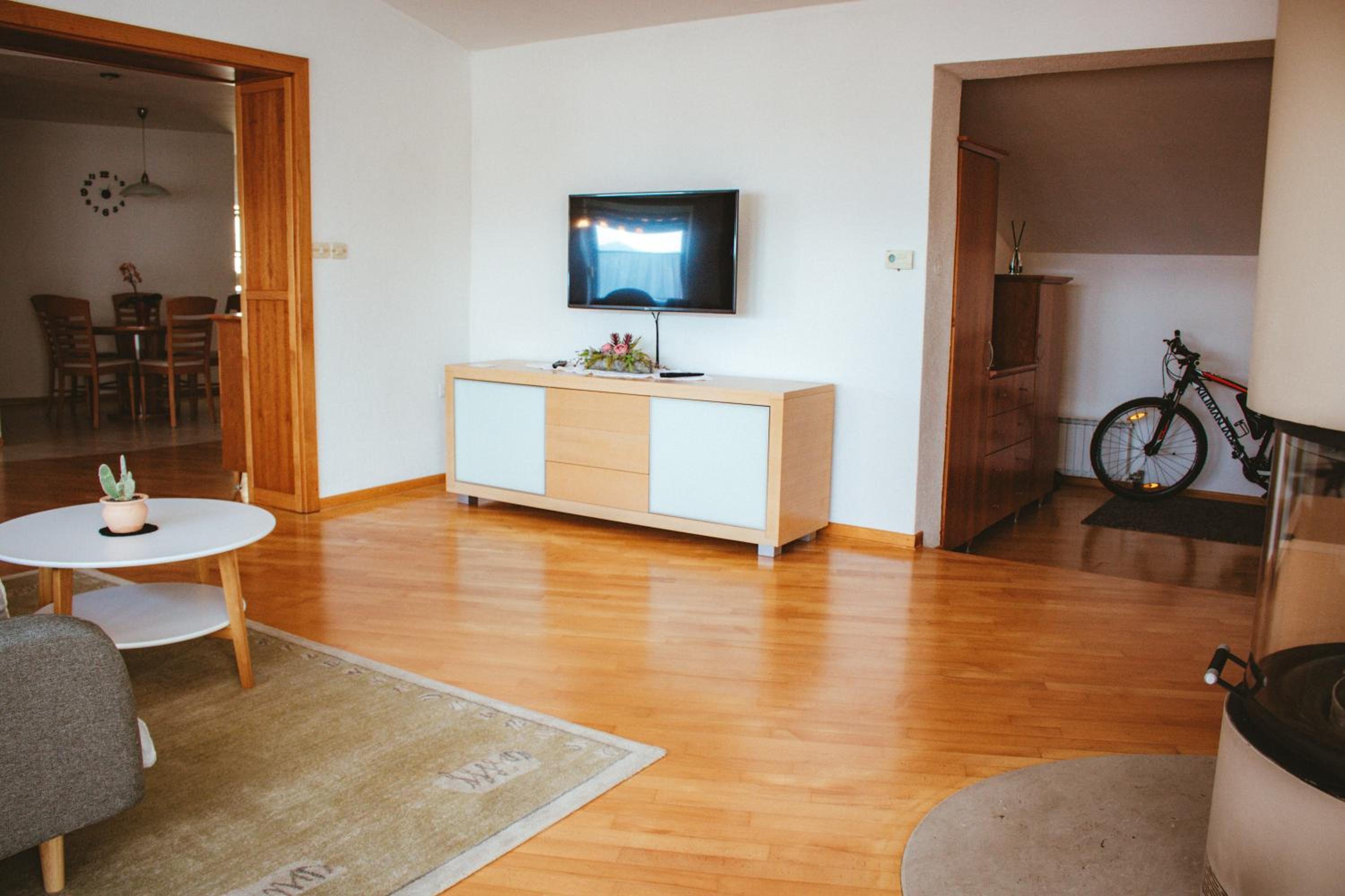 Apartma Frigidum