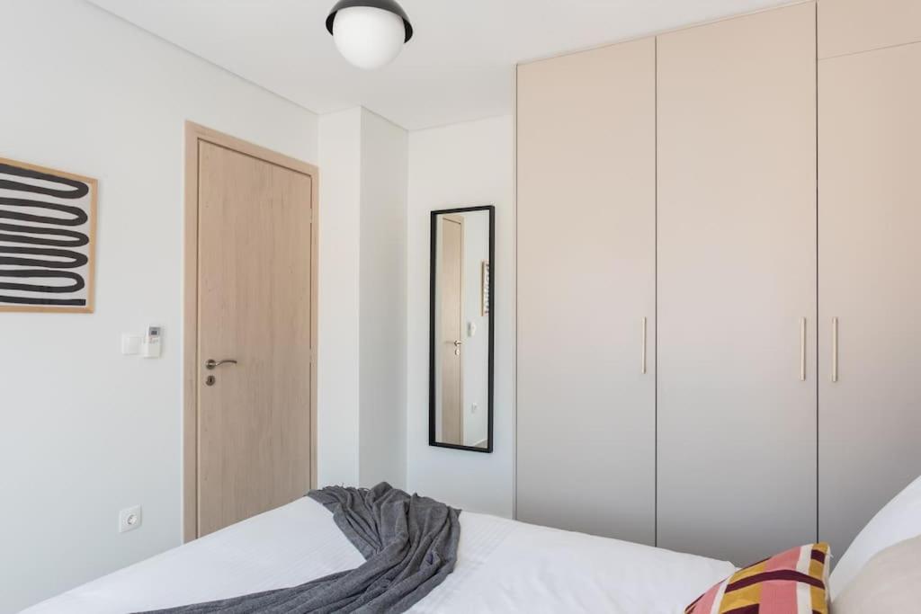 Tranquil 2BR Apartment with Acropolis view by UPSTREET photo 3