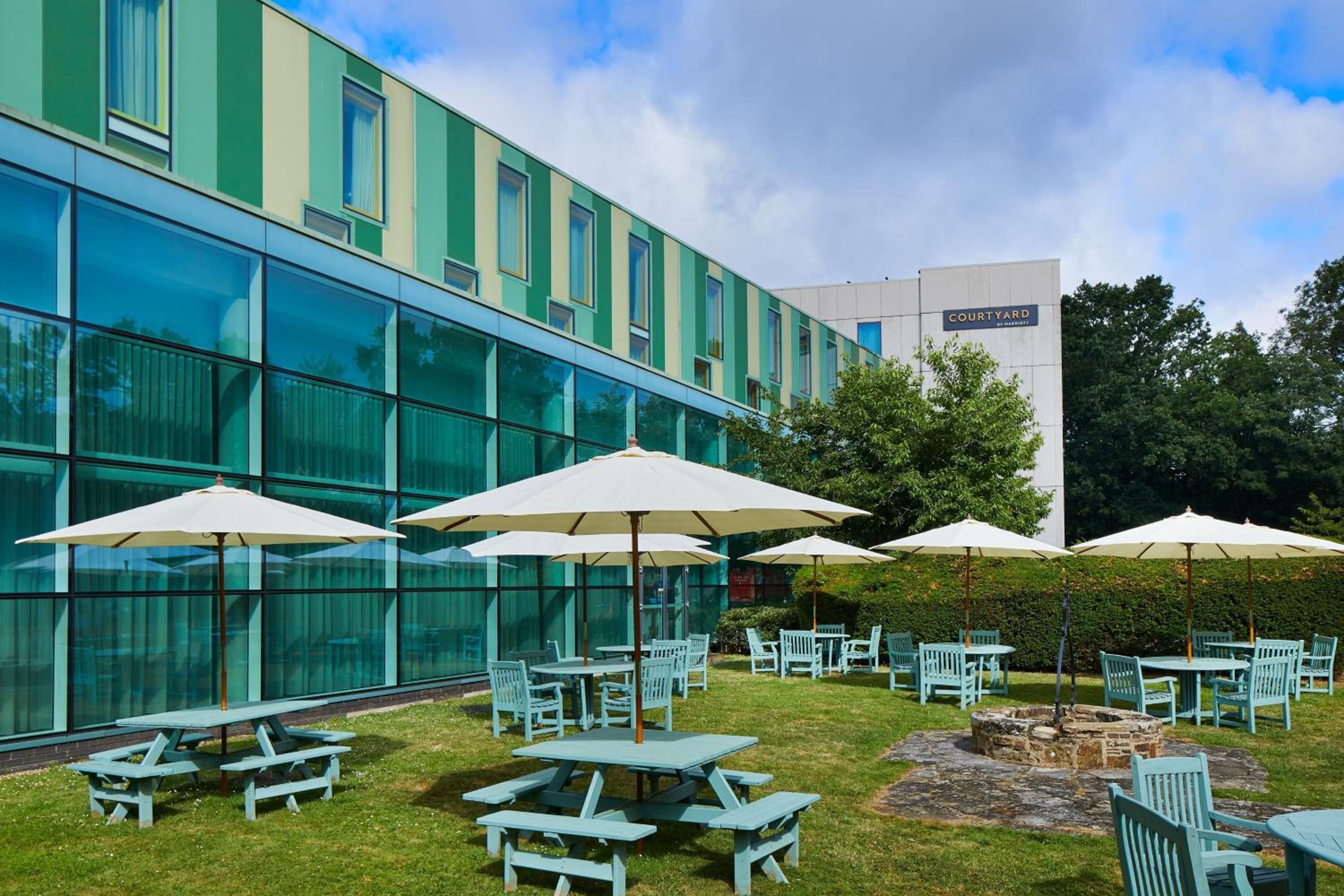 Horley Vacations - Courtyard by Marriott London Gatwick Airport - Property Image 10