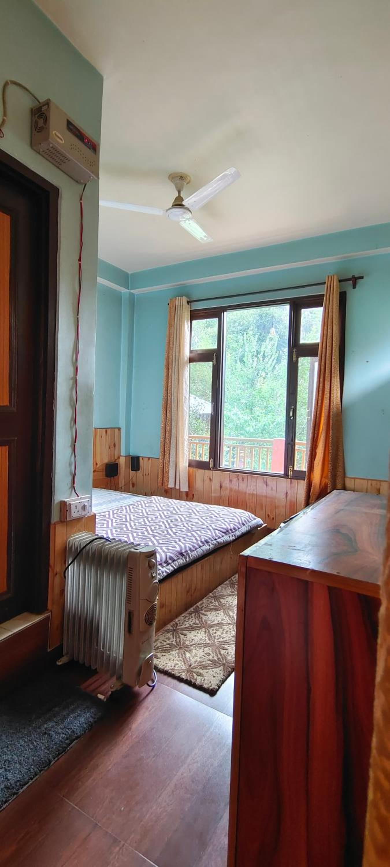 त्रिnity homestay