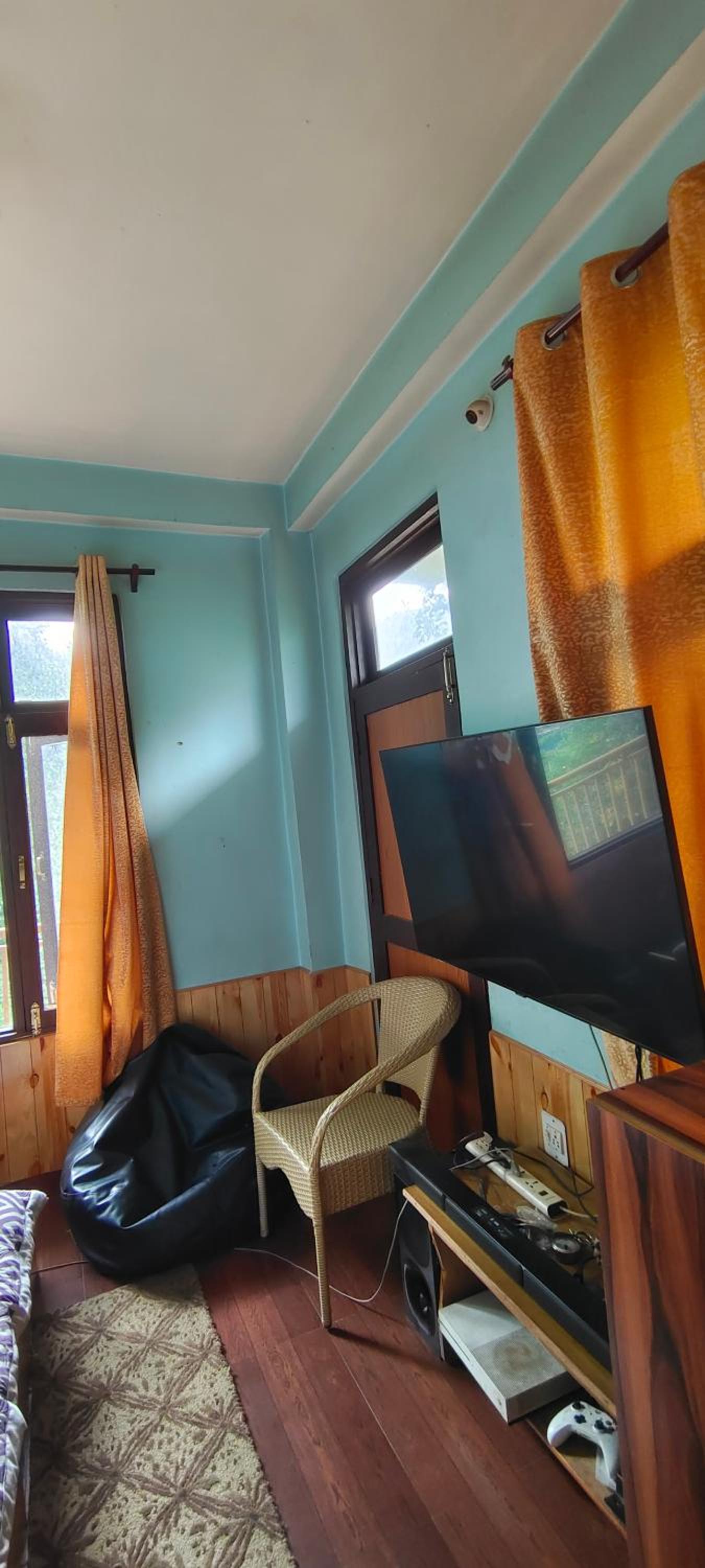 त्रिnity homestay
