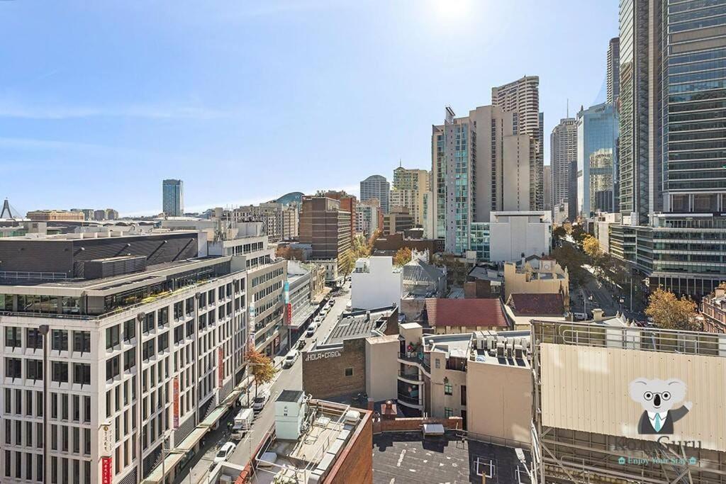KozyGuru | Central Sydney | 2 Bed 2 Bath City View