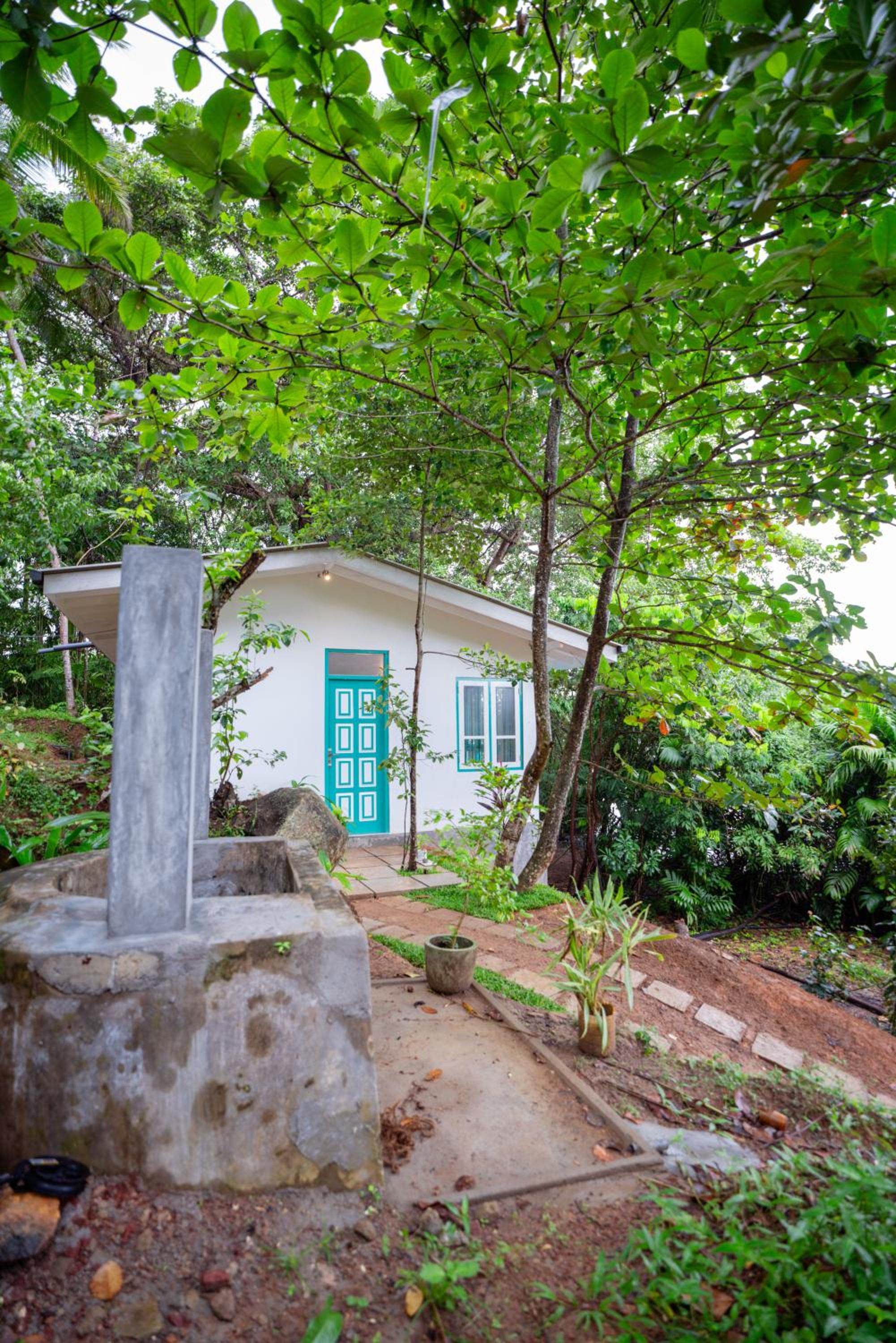 Rhapsody Villa by The Lake