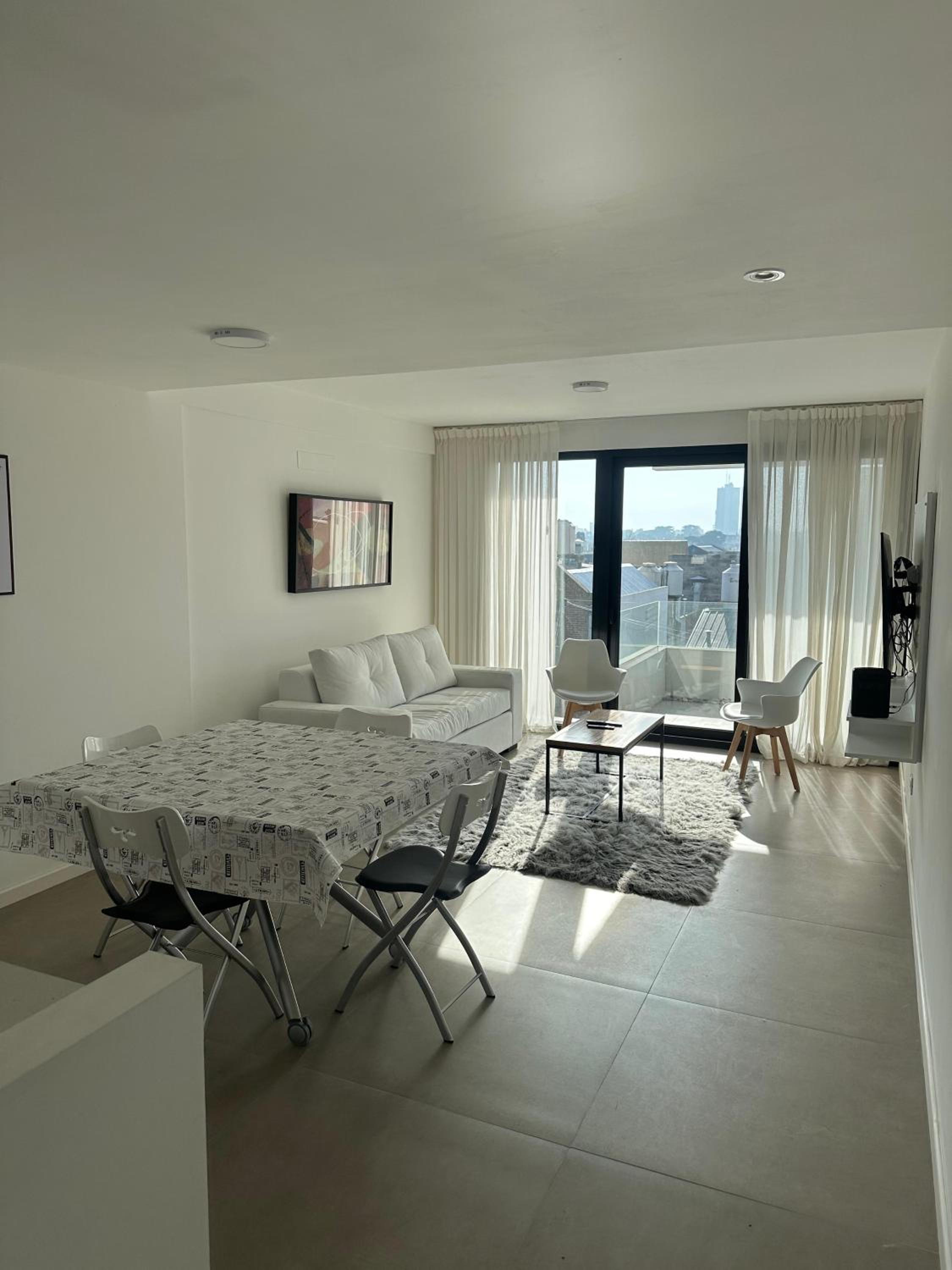 Departamento zona Alem, Playa Grande