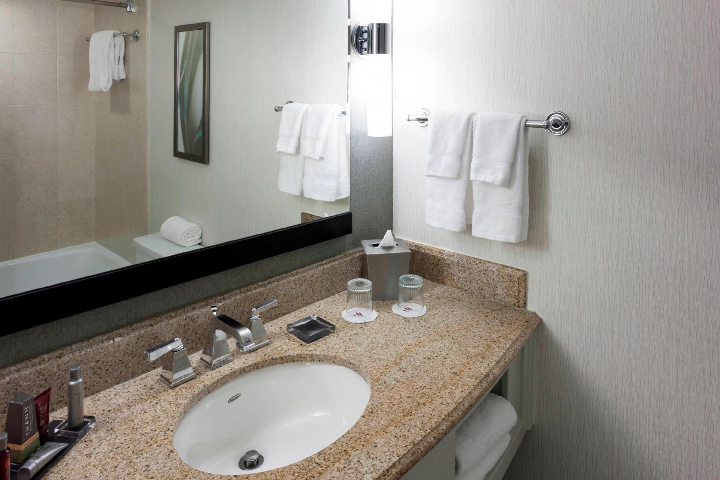 Fairfax Marriott at Fair Oaks - Property Image 3