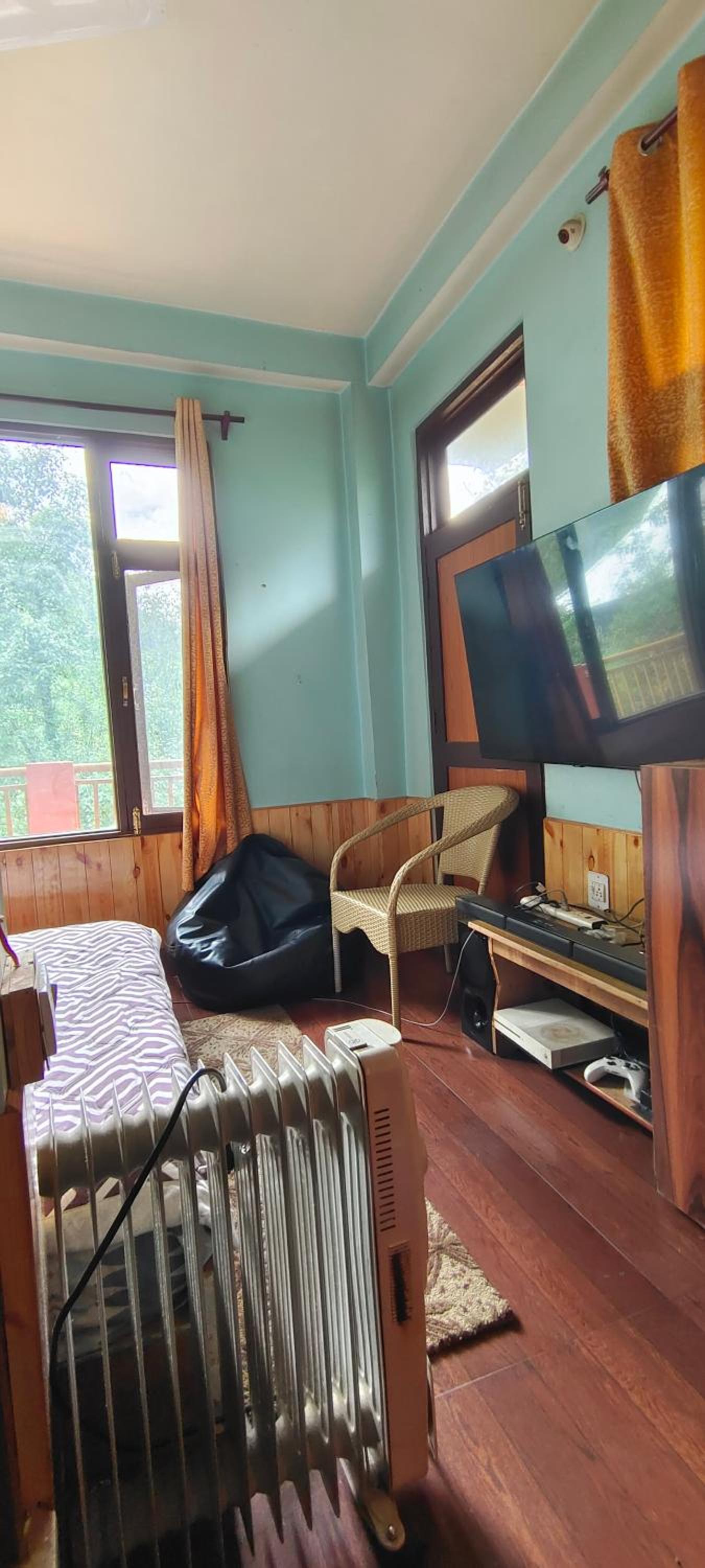 त्रिnity homestay