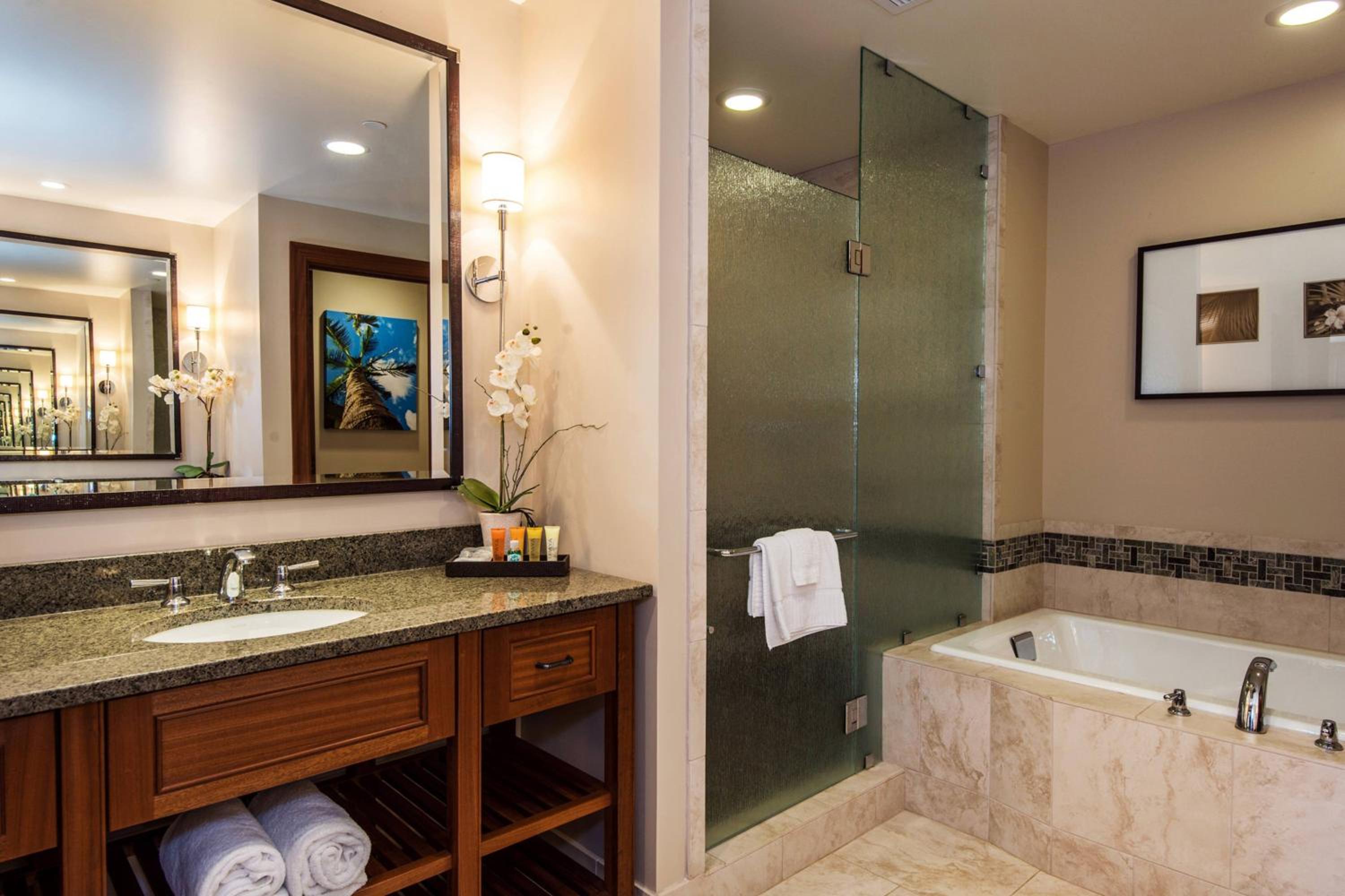 Koloa Landing Resort at Poipu, Autograph Collection 90