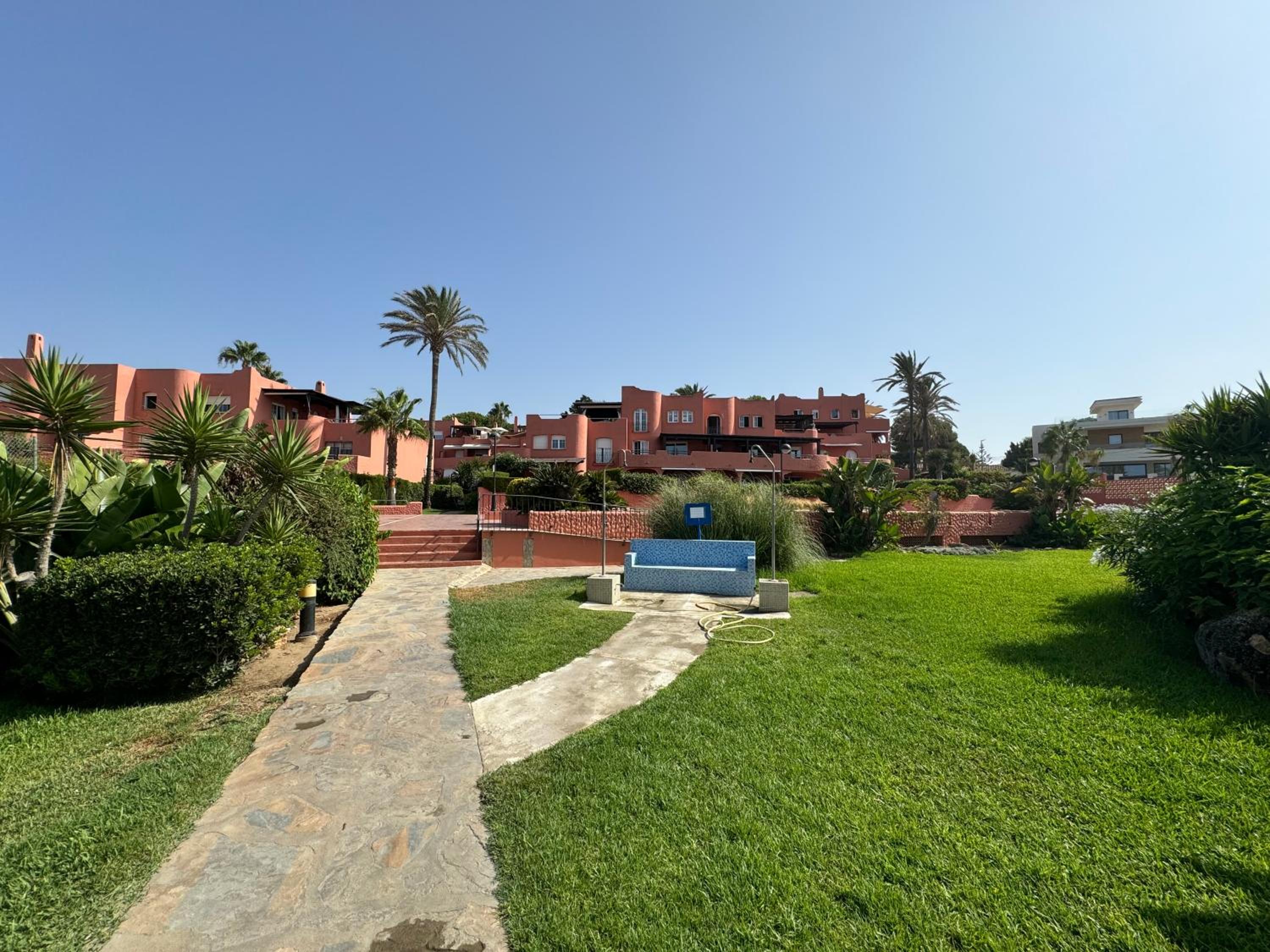 Beachfront Apartment Elviria