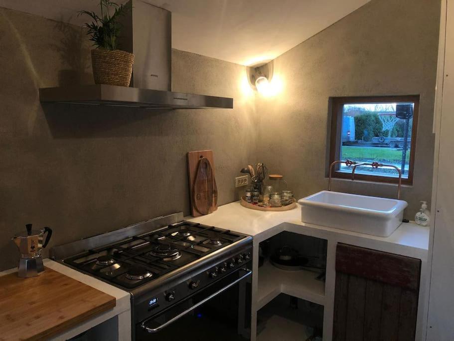 Schuurloft Hof ten Bogaerde met biozwembad, veldzicht & uilennest