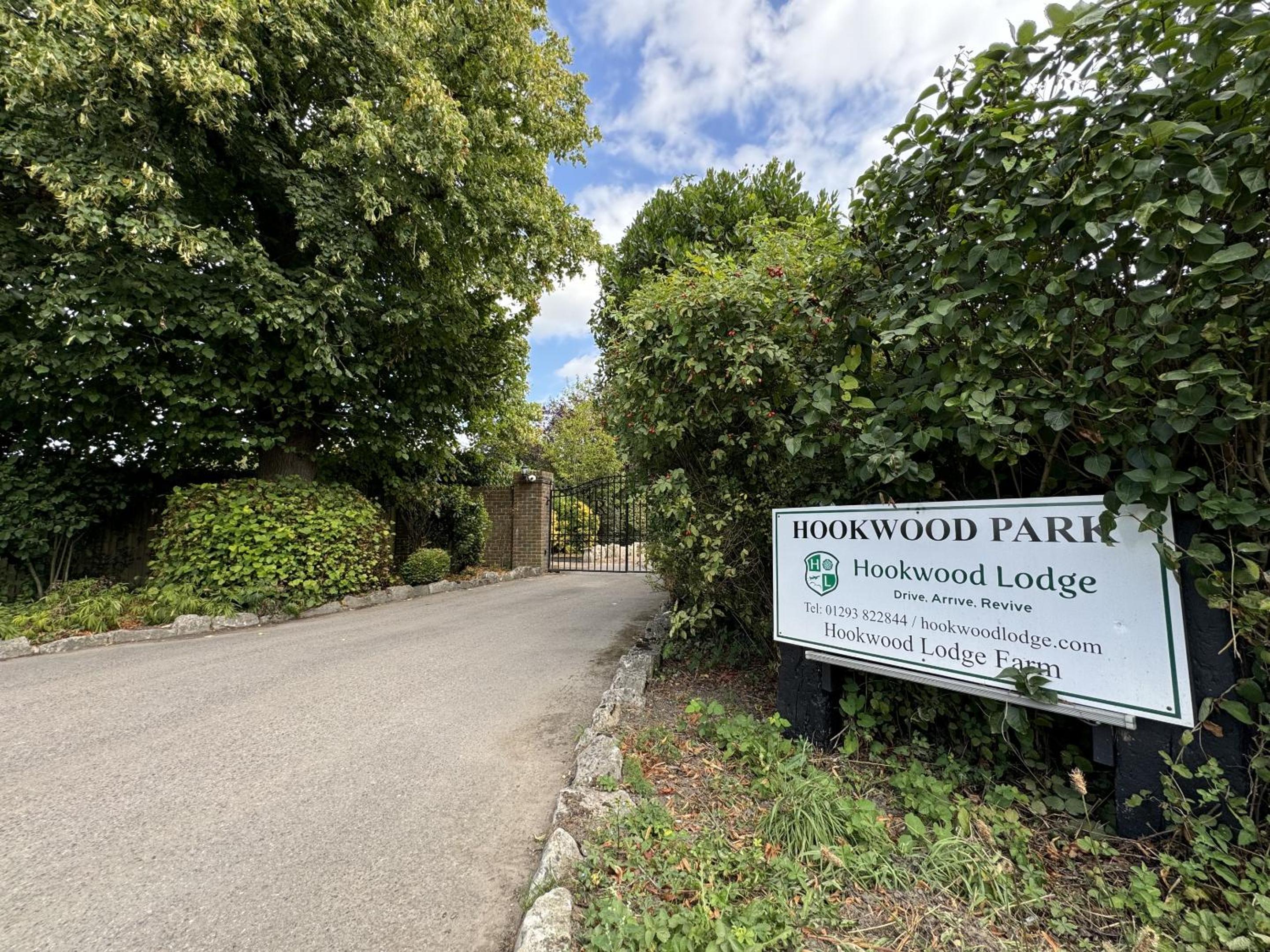 Hookwood Lodge