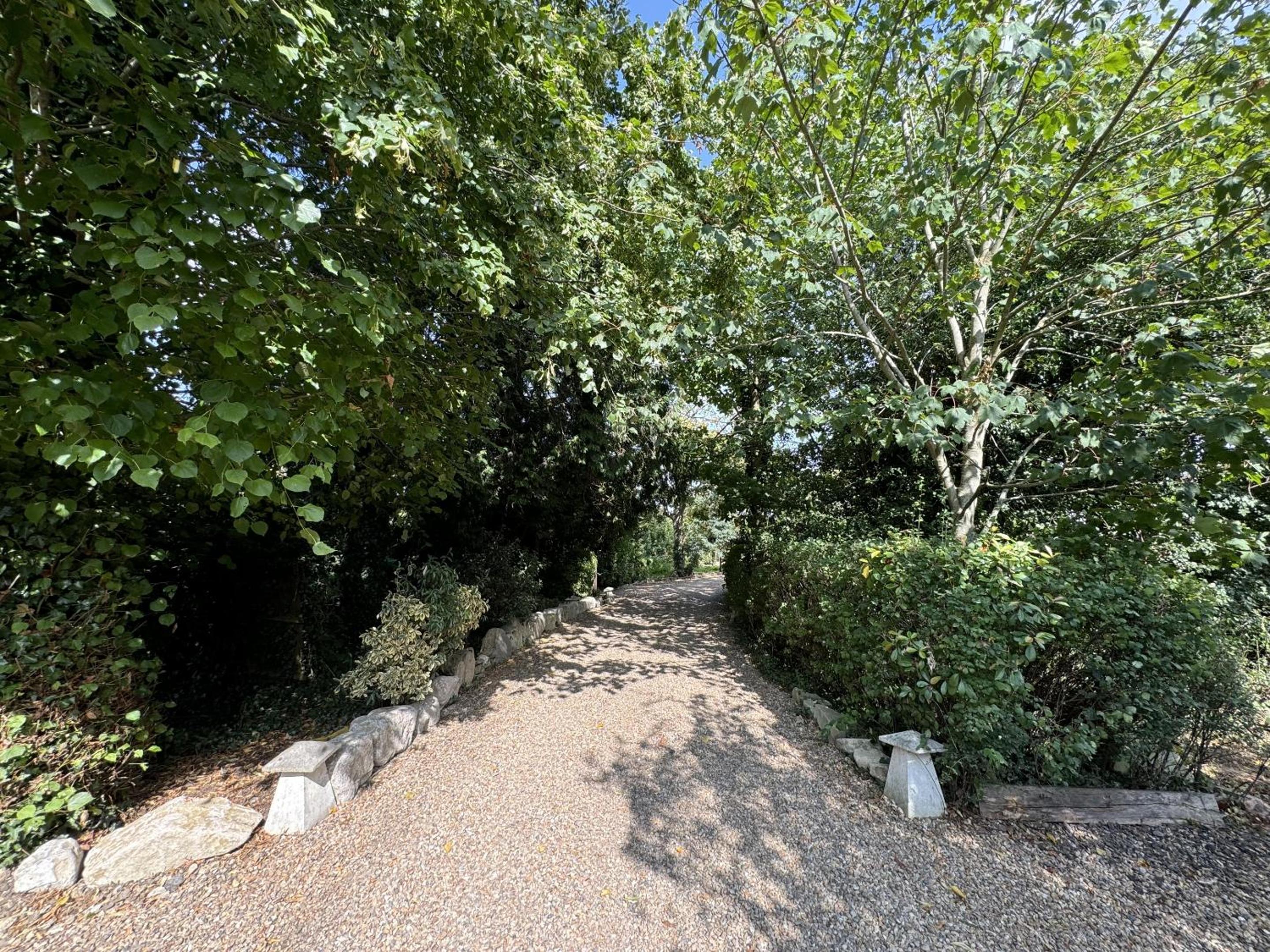 Hookwood Lodge