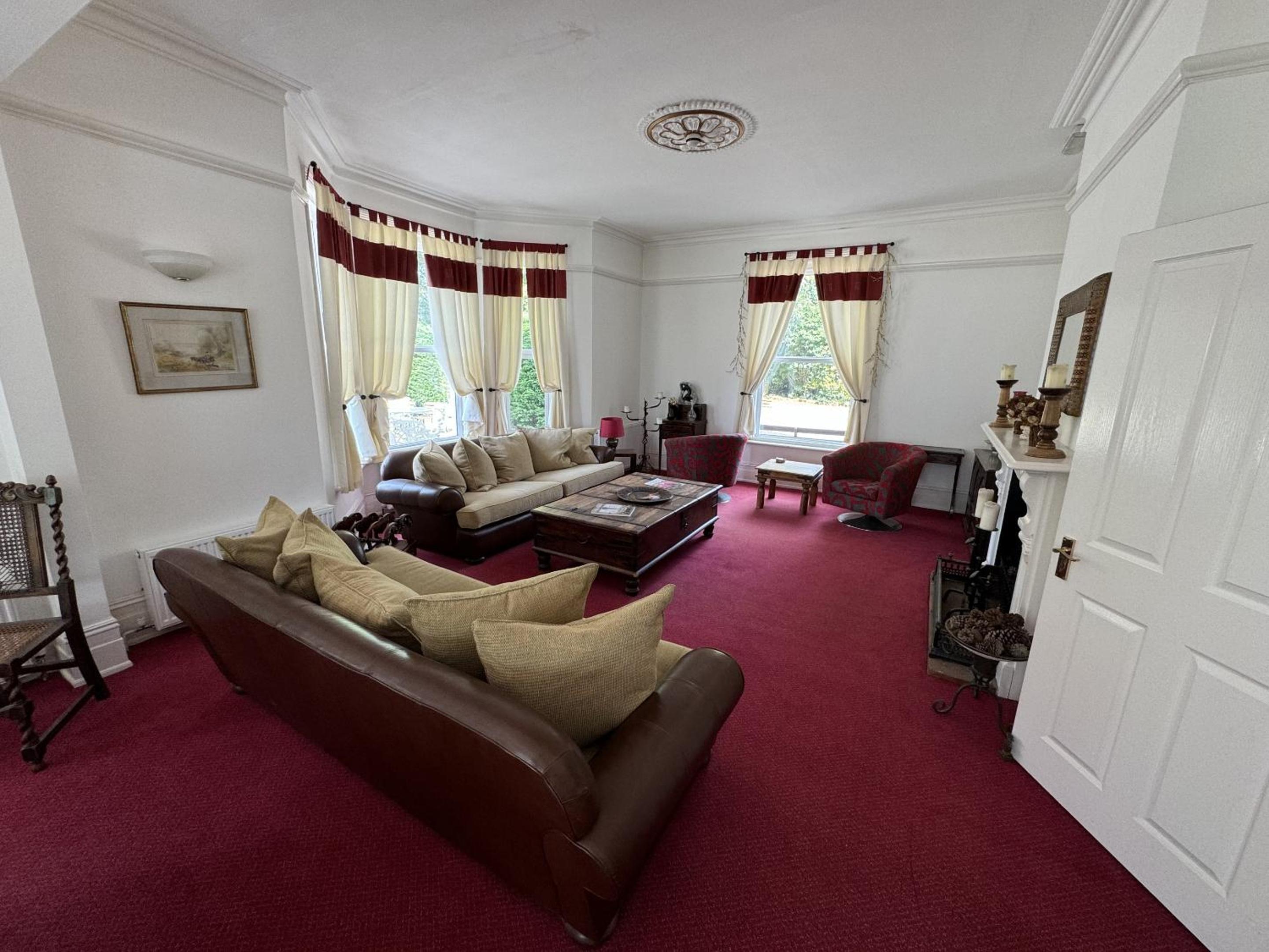 Hookwood Lodge