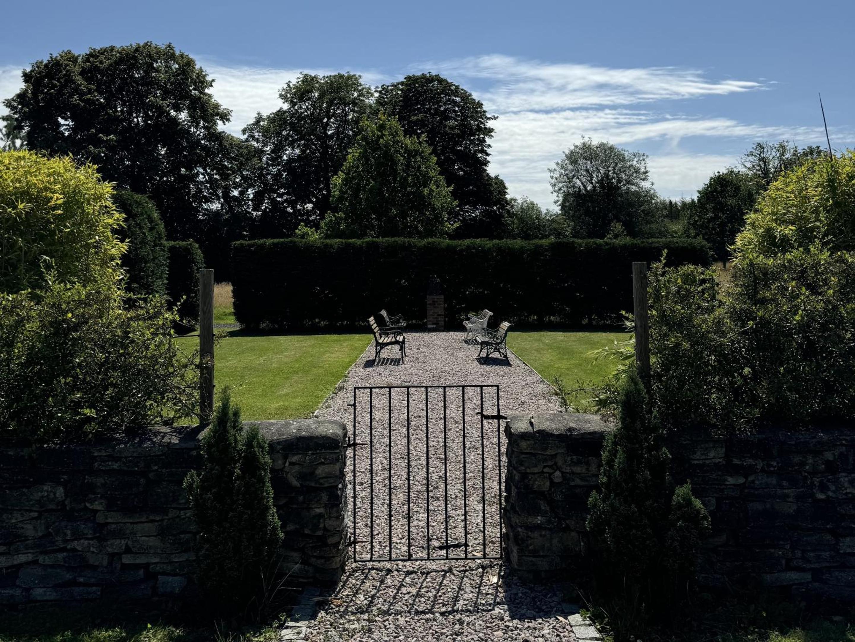 Hookwood Lodge