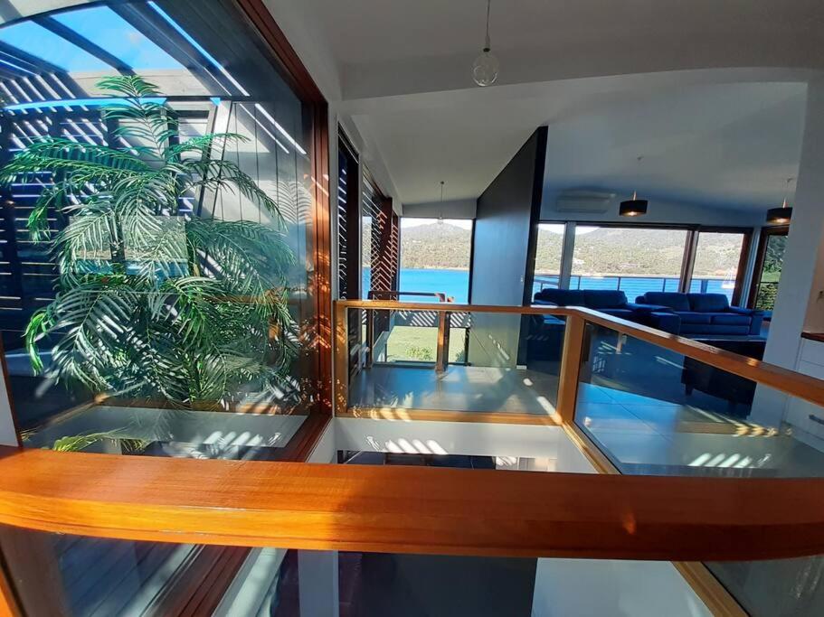 AMAZING 5-Star WATERFRONT RETREAT ON THE RIVERWALK