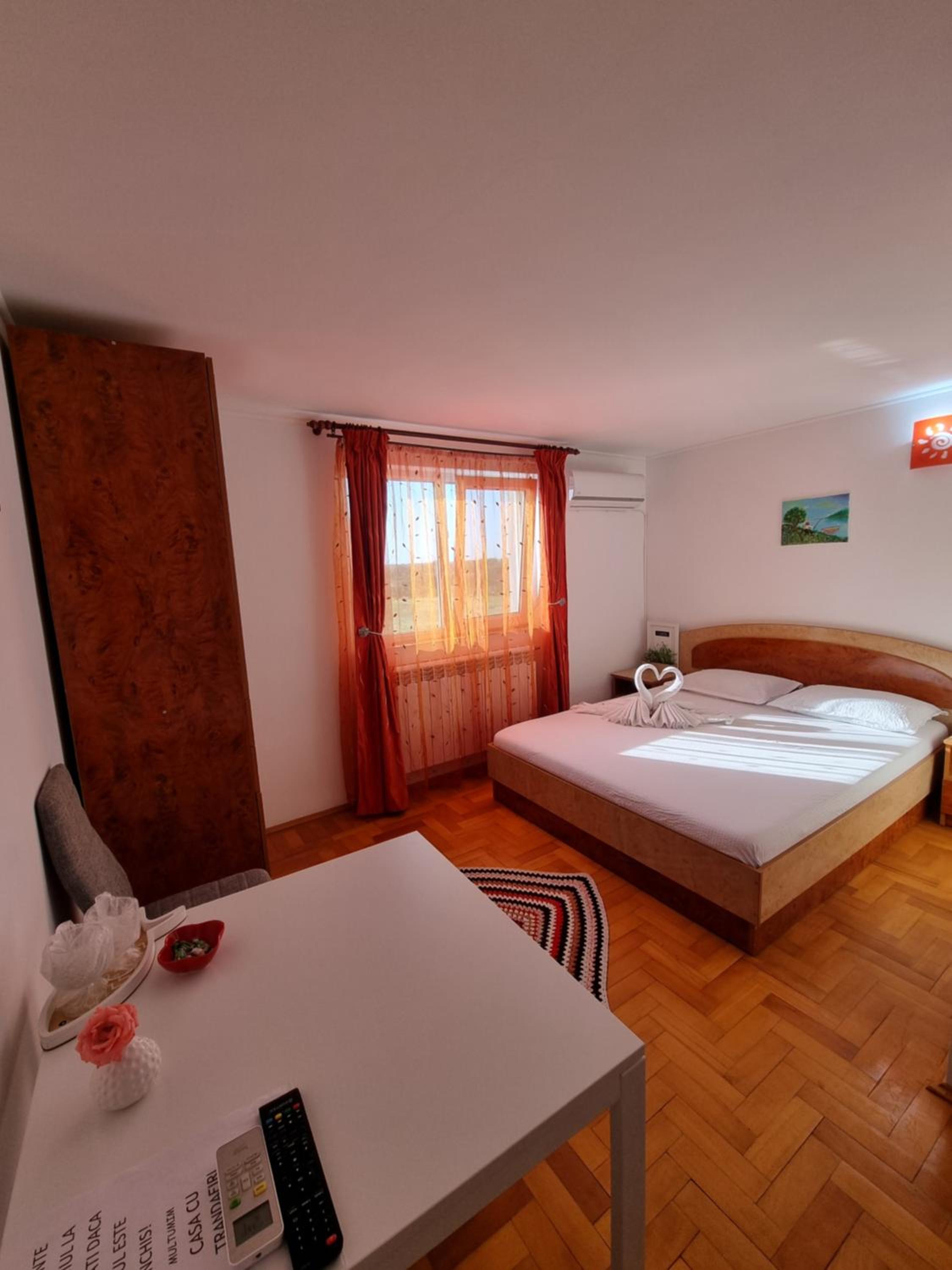 Casa cu Trandafiri Murighiol