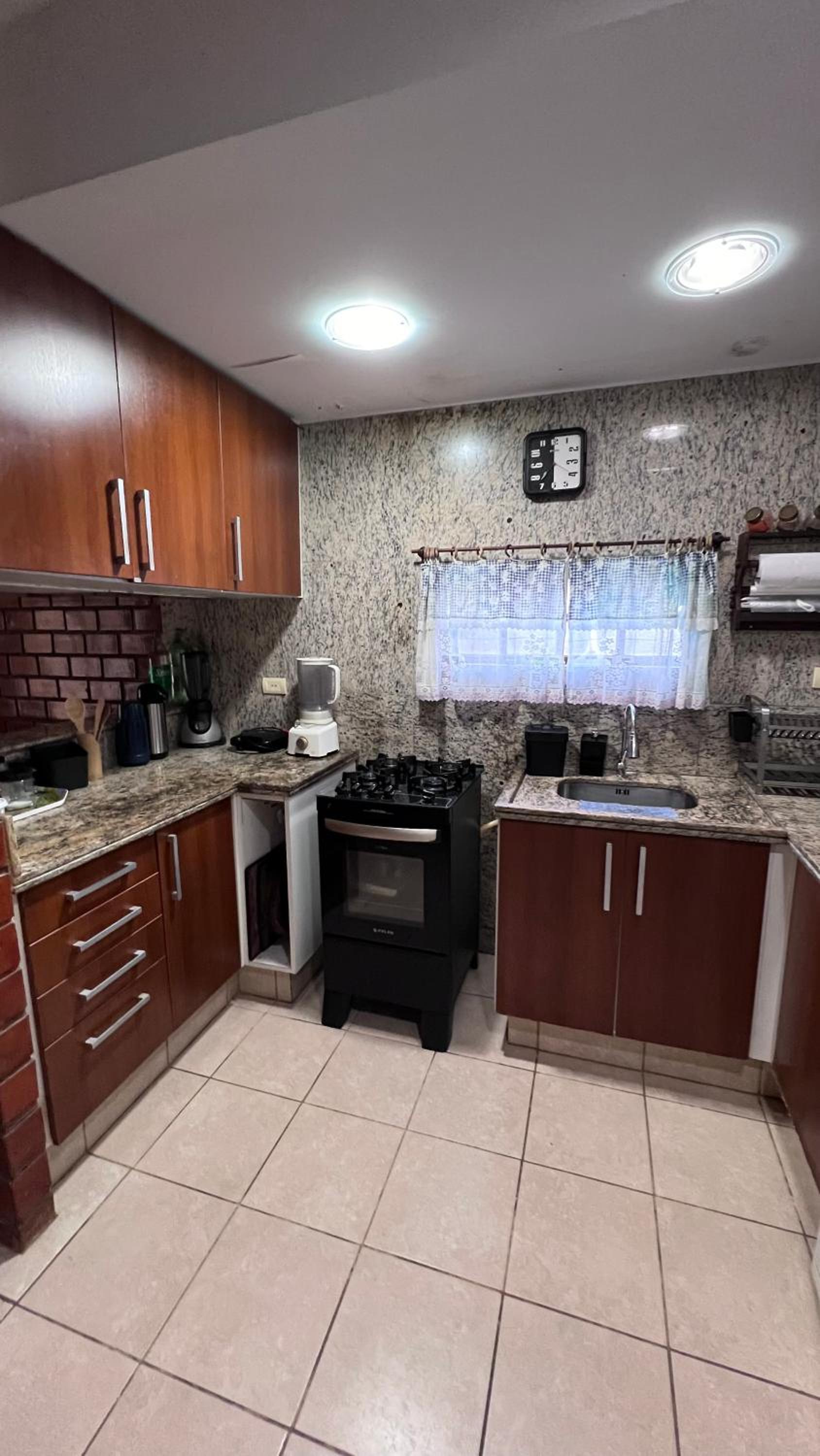 Chalé Lazer Gravatá com 3 suítes - na Suíça Brasileira