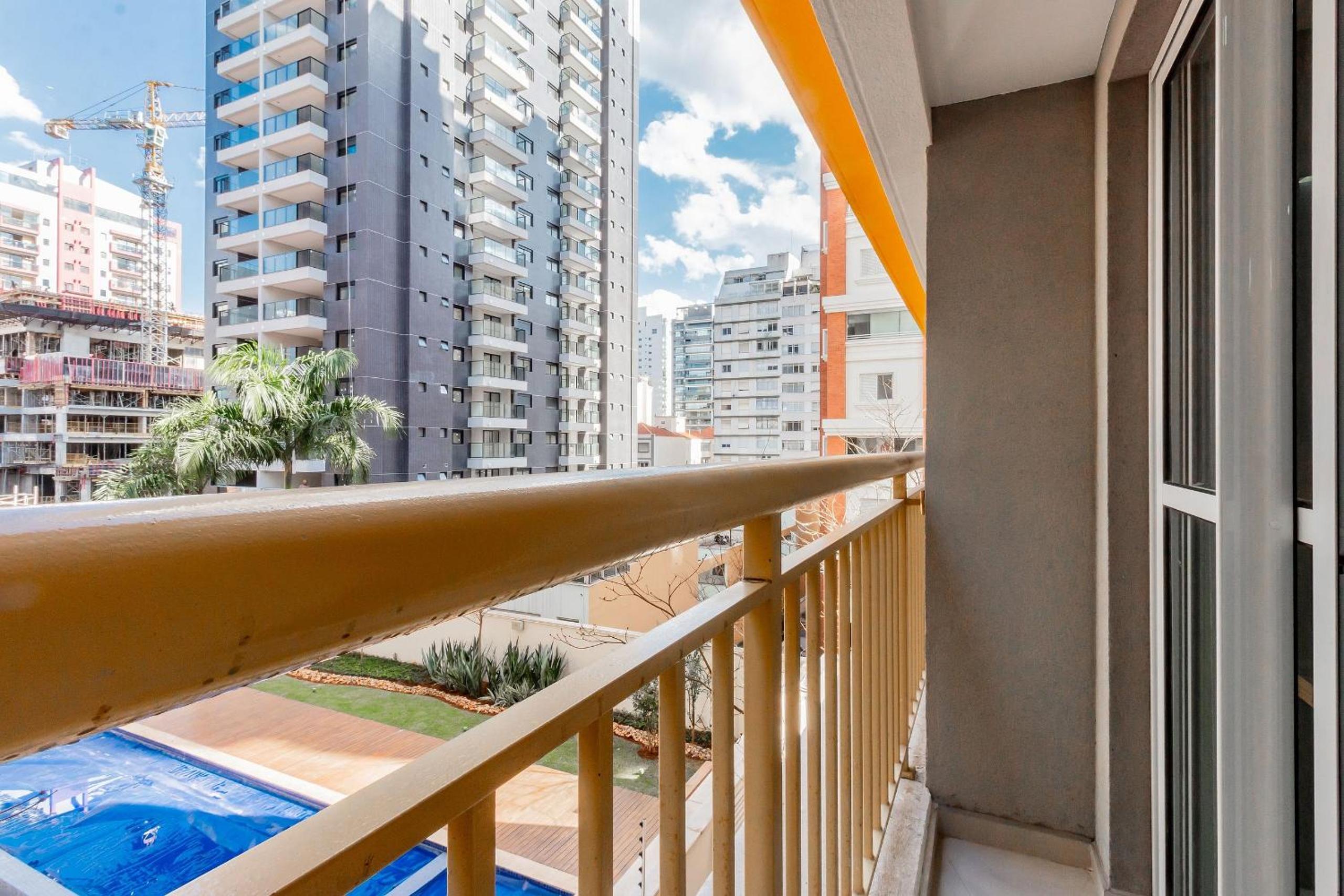 Studio in Jardins next to the Oscar Freire metro