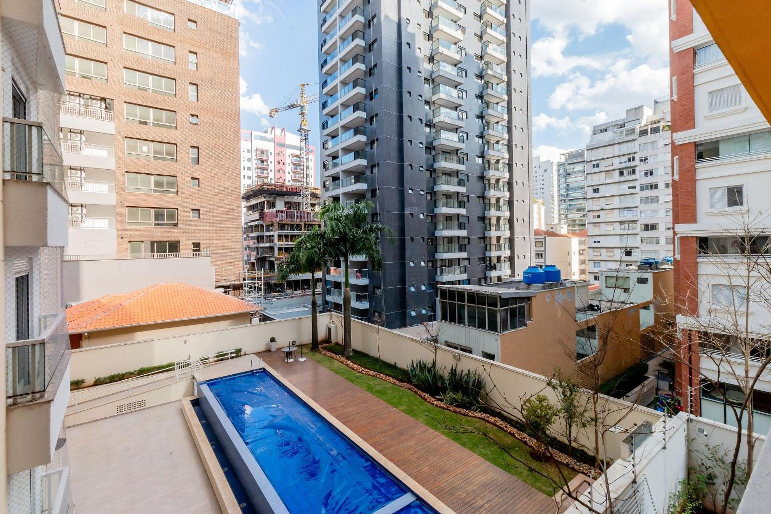 Studio in Jardins next to the Oscar Freire metro