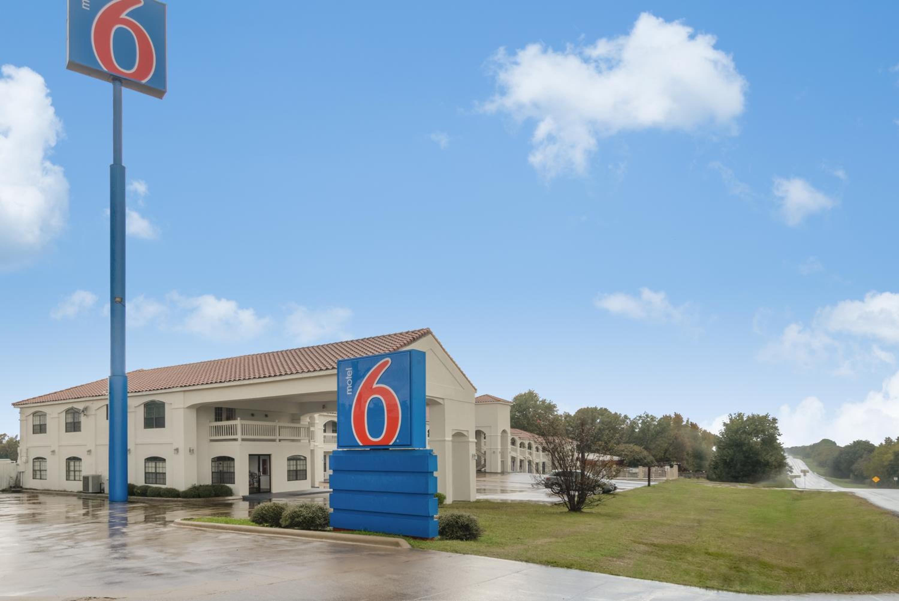 Motel 6-Canton, TX view 2