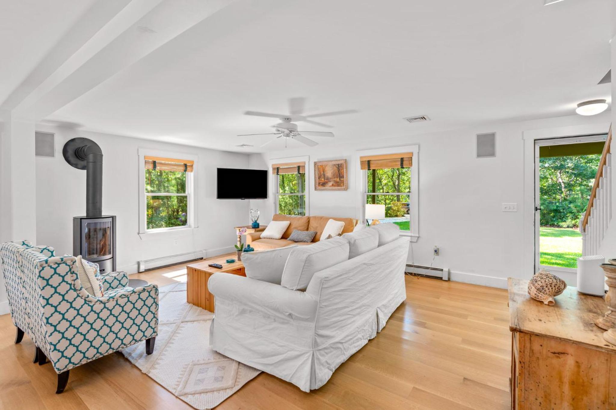 Vineyard Haven Hideaway view 2