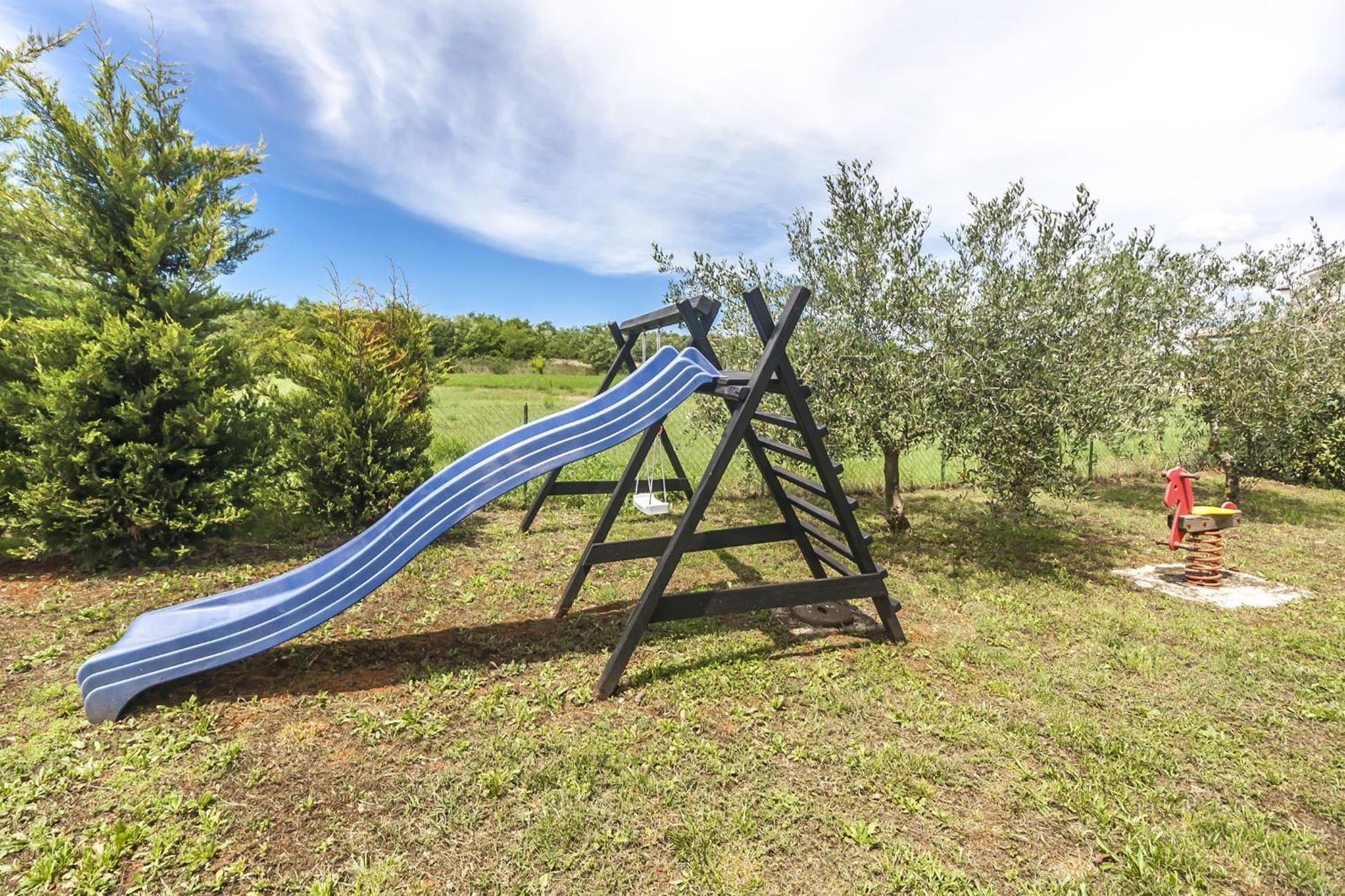 Villa Sole Istria near Pula for 7 people with jacuzzi and children playground view 5