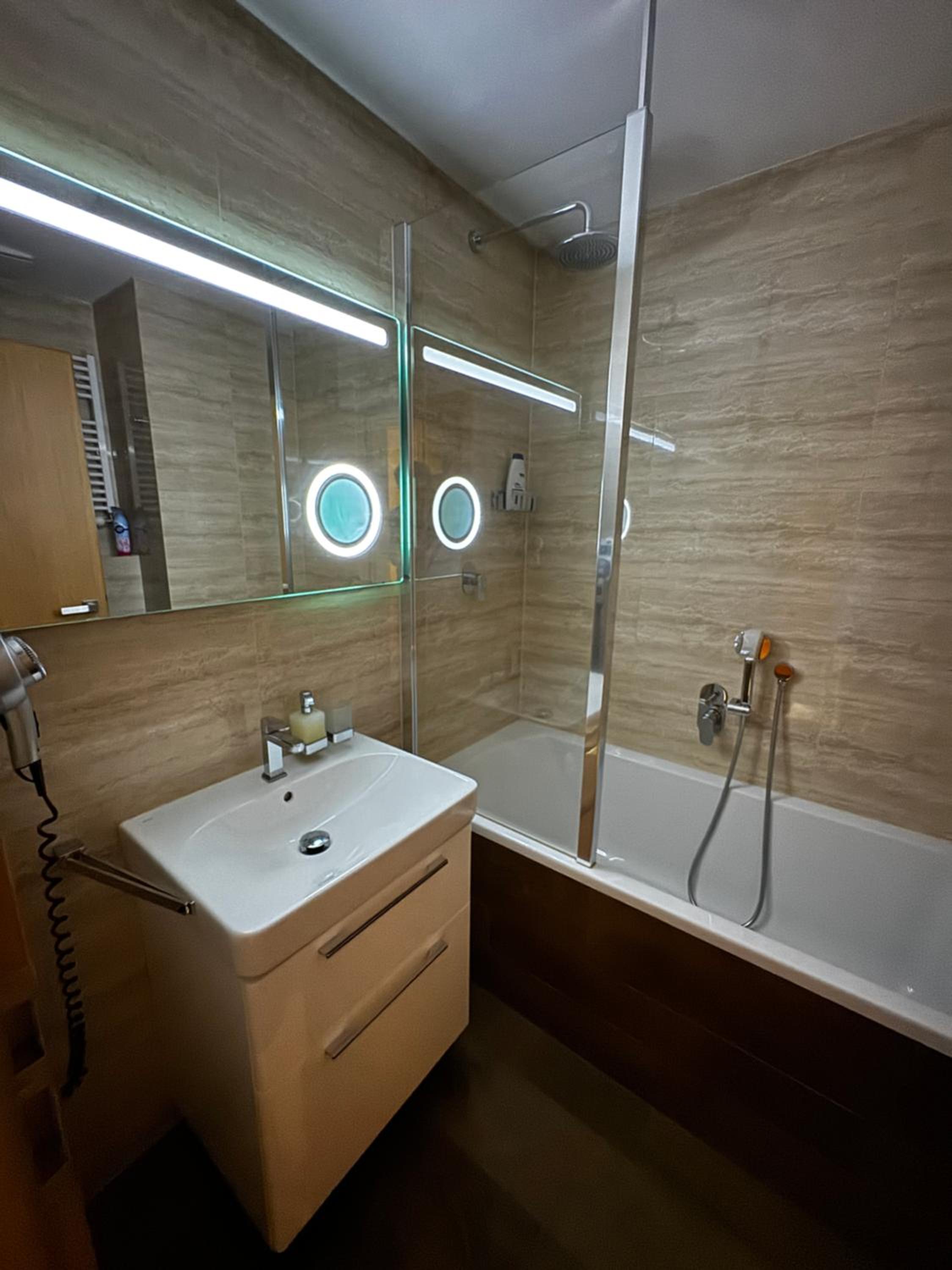 Mountain Apartment Resident - relax s wellness, terasou a soukromou garáží