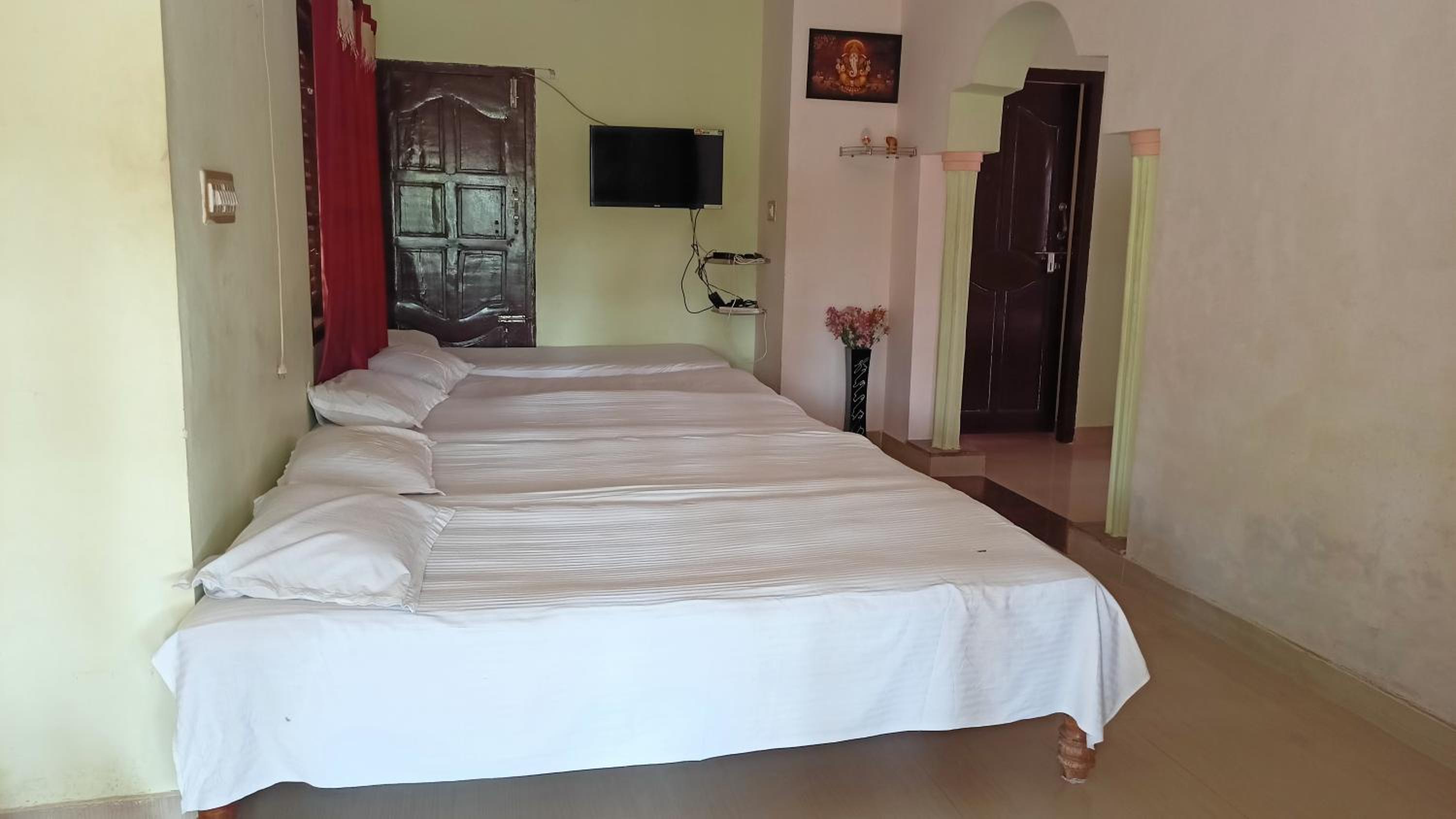 Flora Homestay