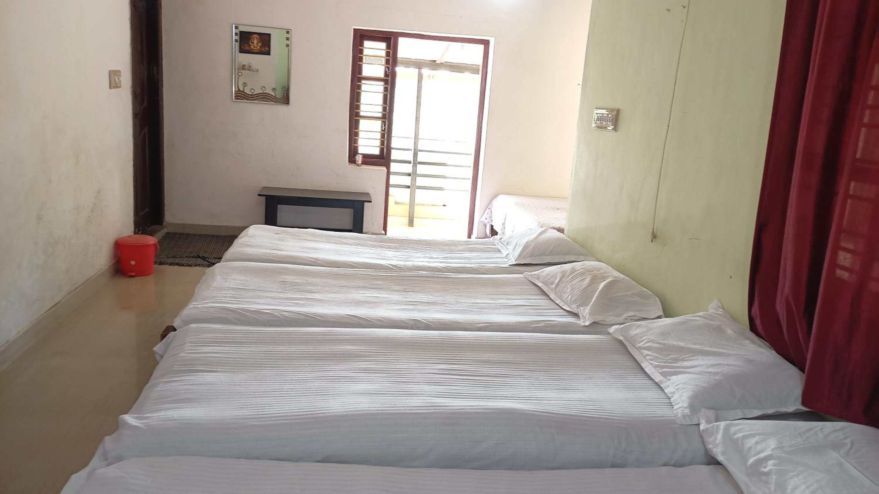 Flora Homestay