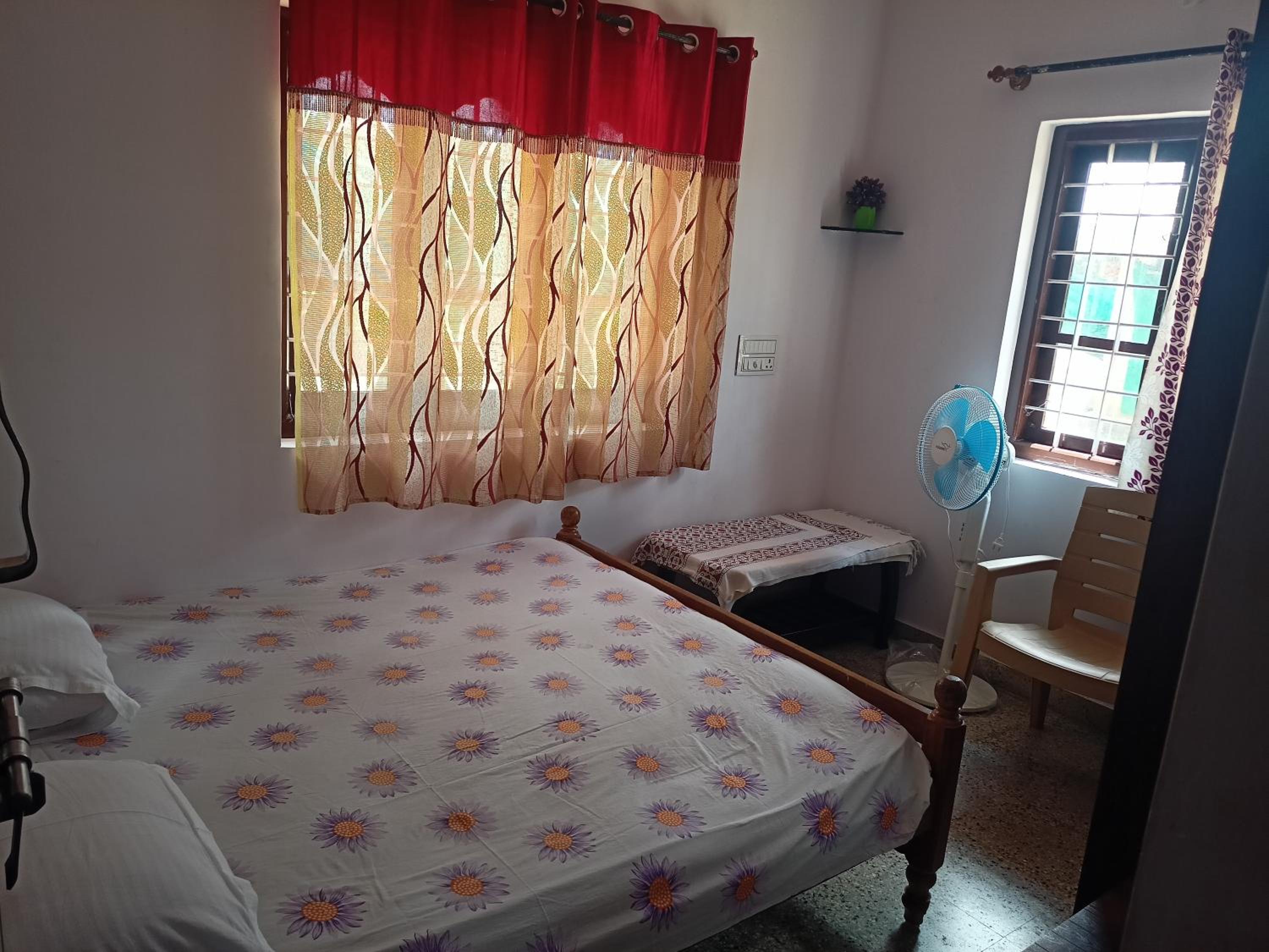 Flora Homestay