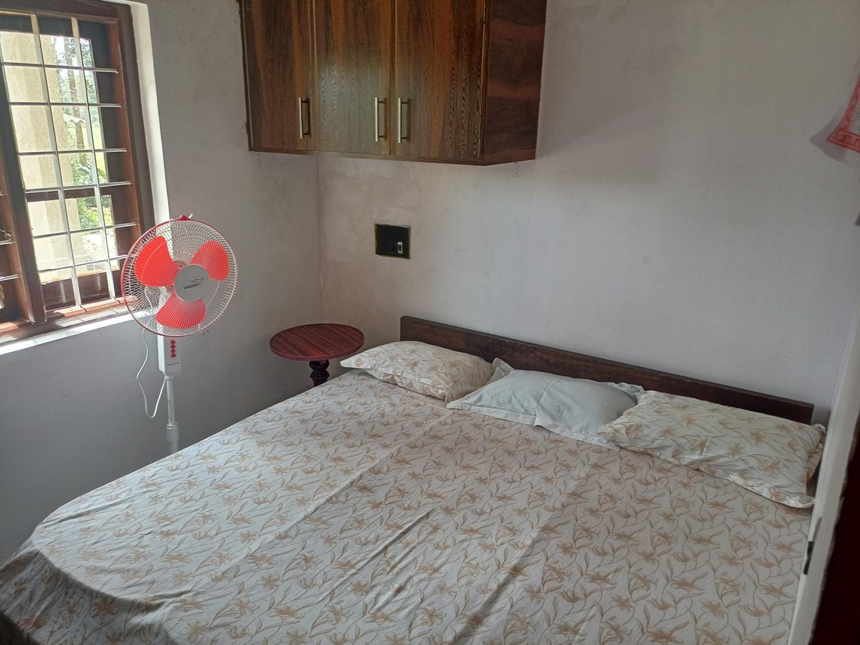 Flora Homestay