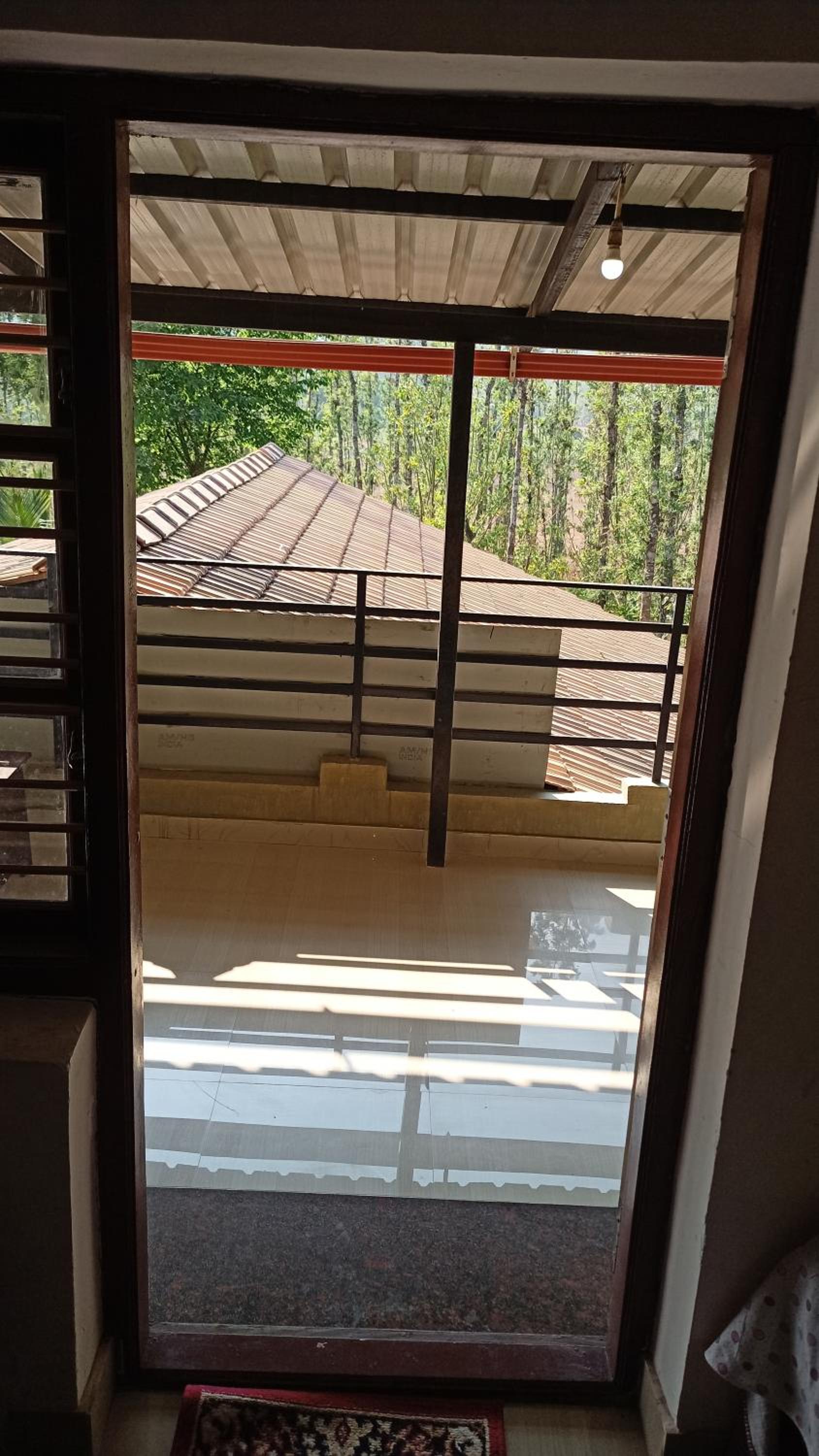Flora Homestay