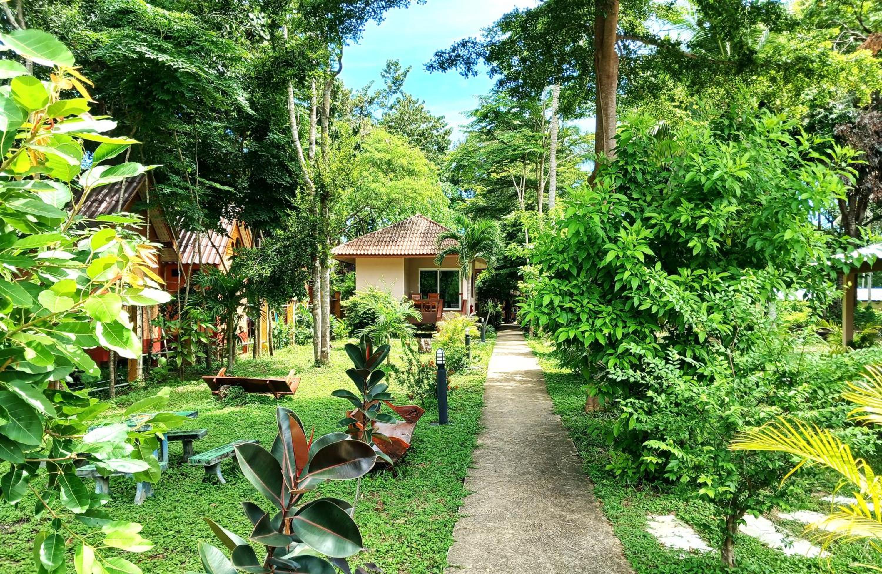 Baan Long Beach