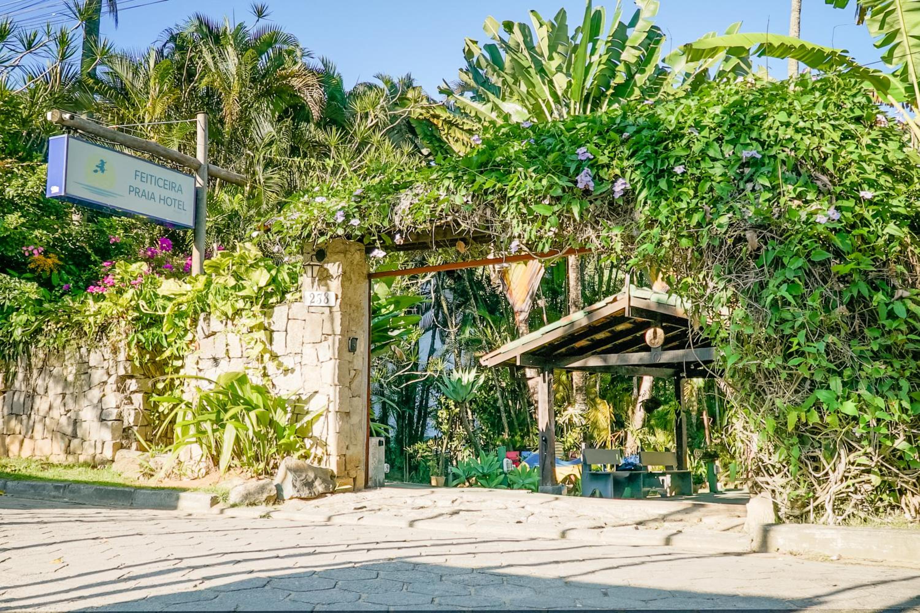 Hotel Velinn Feiticeira Praia Hotel