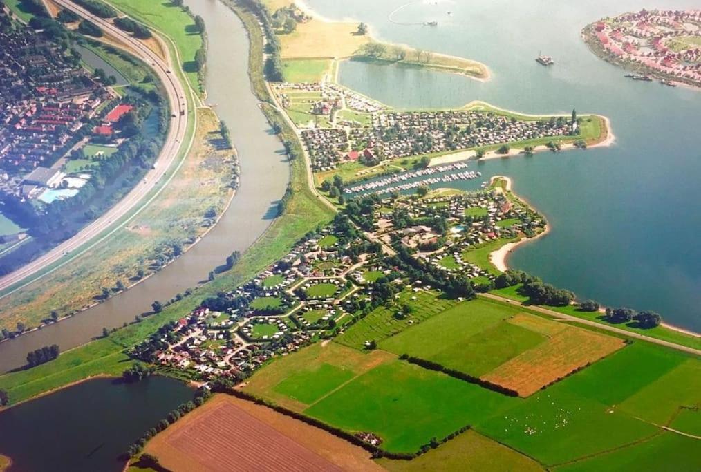 Vakantiehuis met vijverzicht