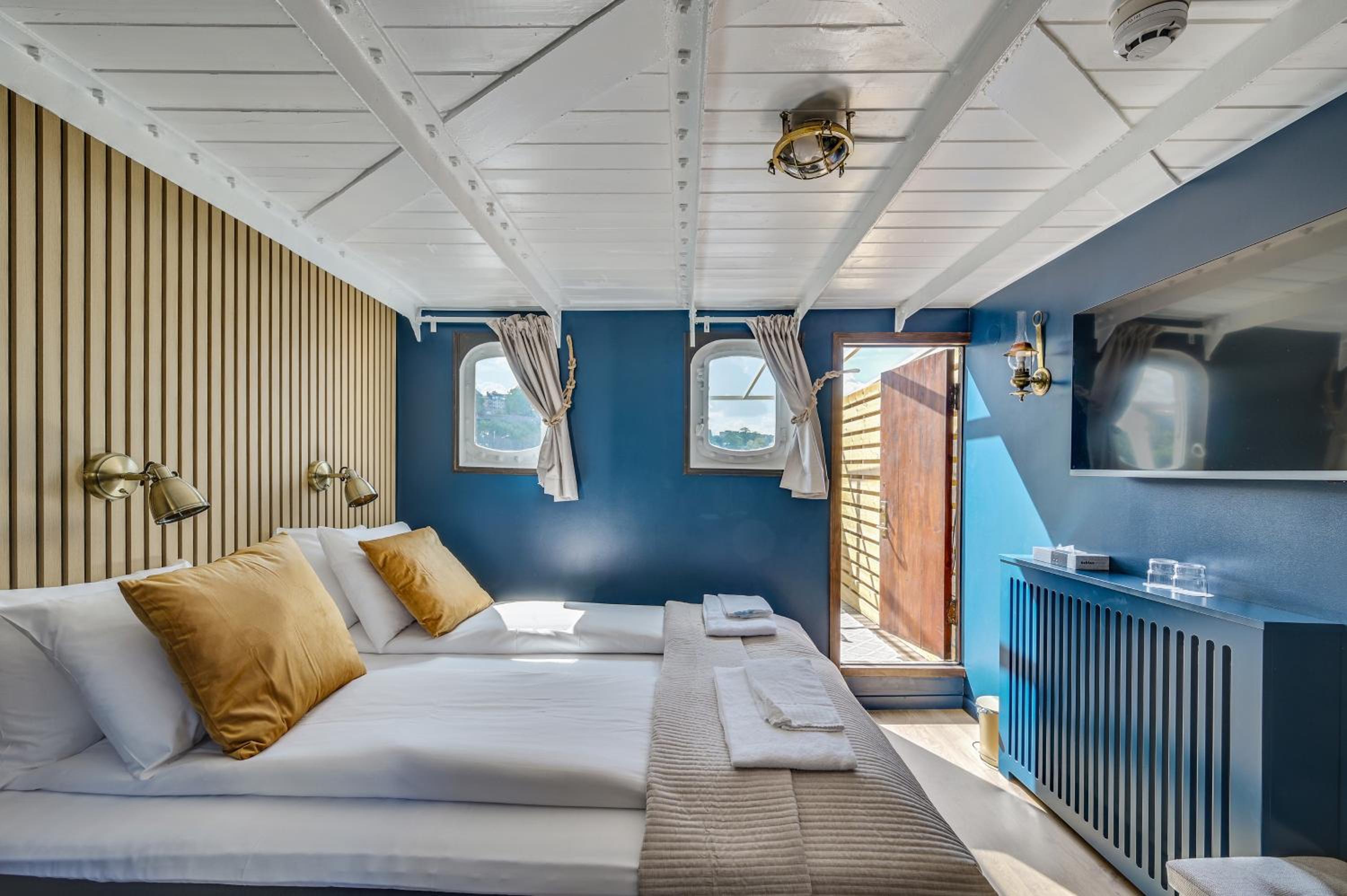Mälardrottningen Yacht Hotel view 4